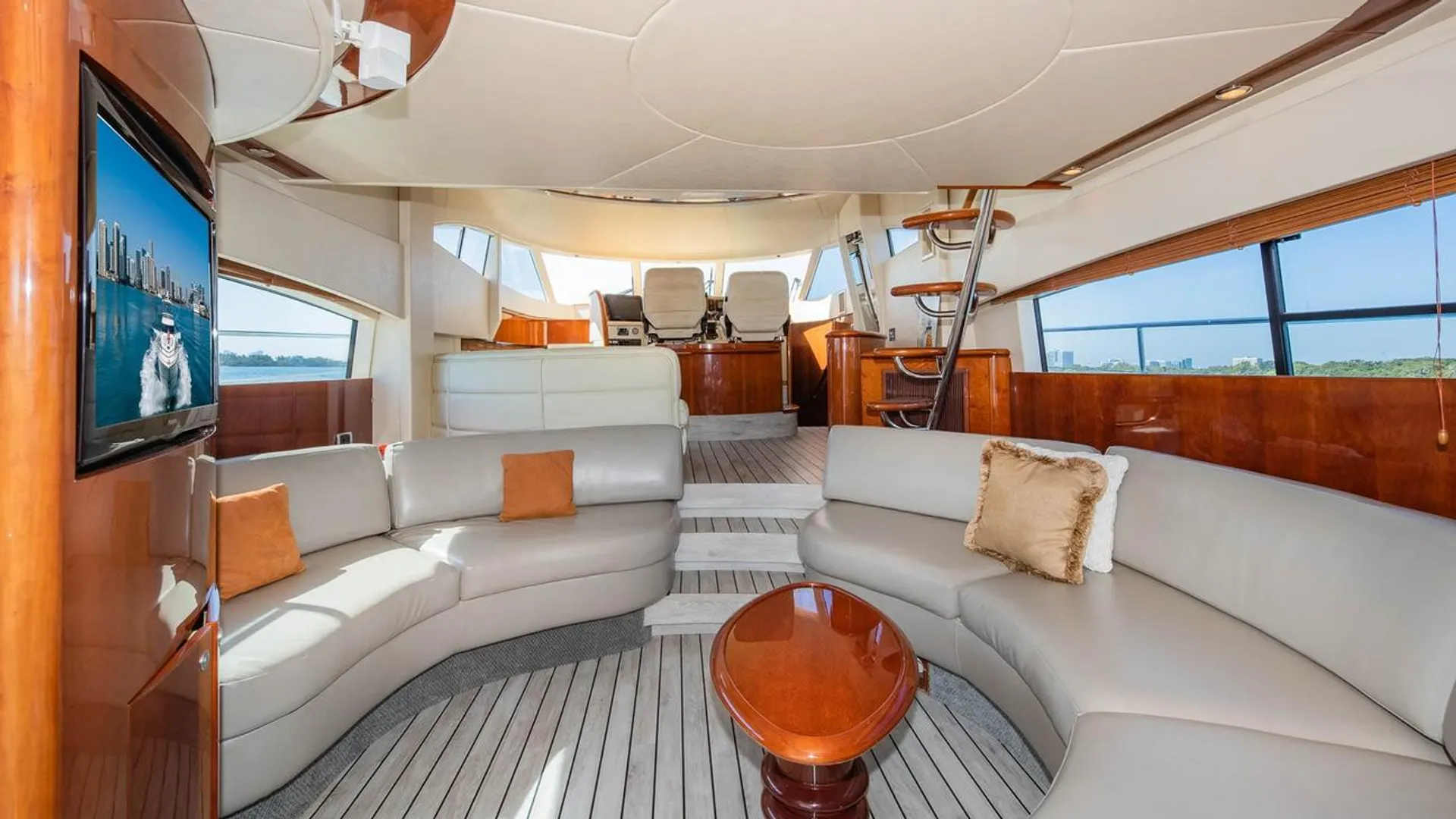 Maximum 68 Fairline in Hollywood, FL — photo 5