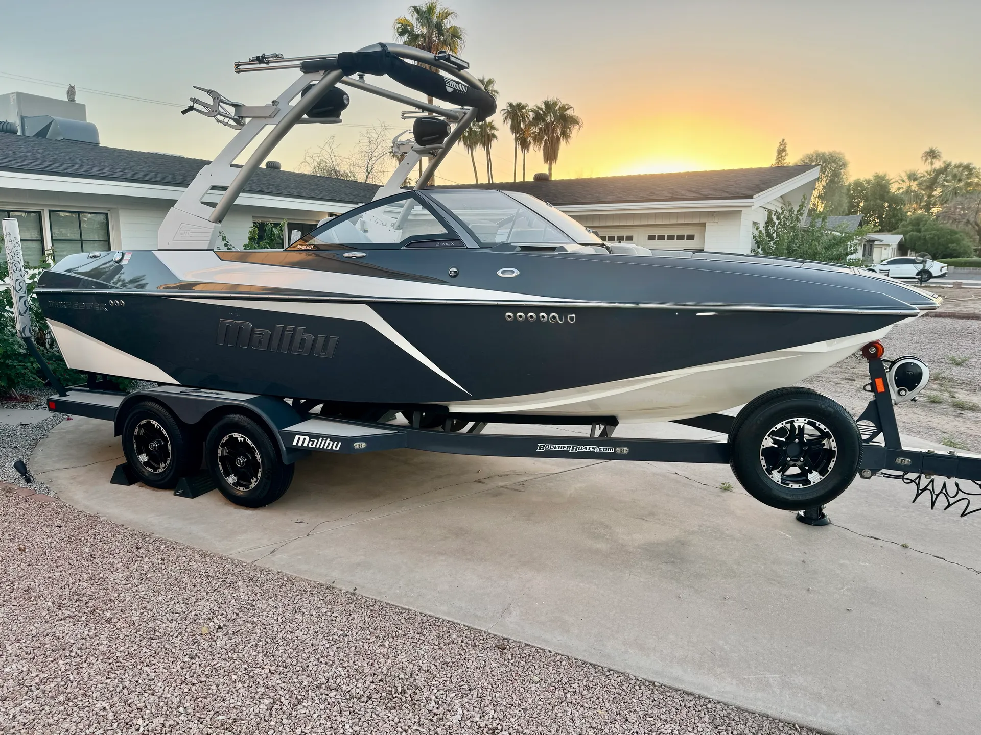 MALIBU BOATS 21 MLX in Tempe, AZ — photo 2