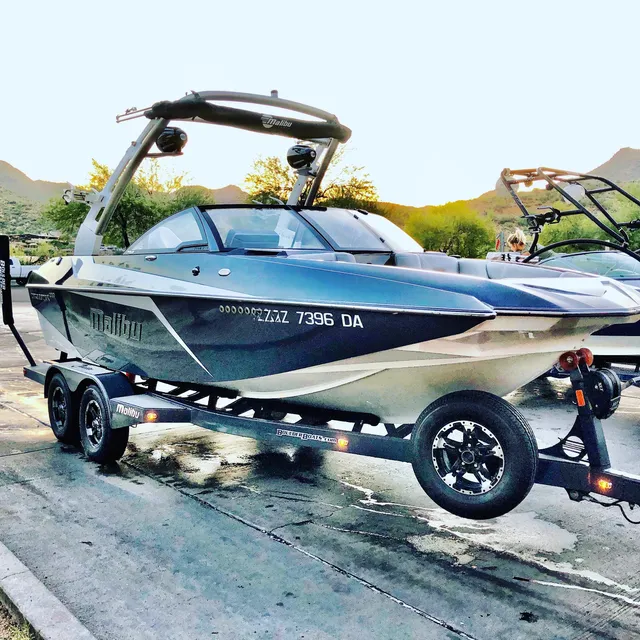 Rent a MALIBU BOATS ski and wakeboard in Tempe, AZ near me