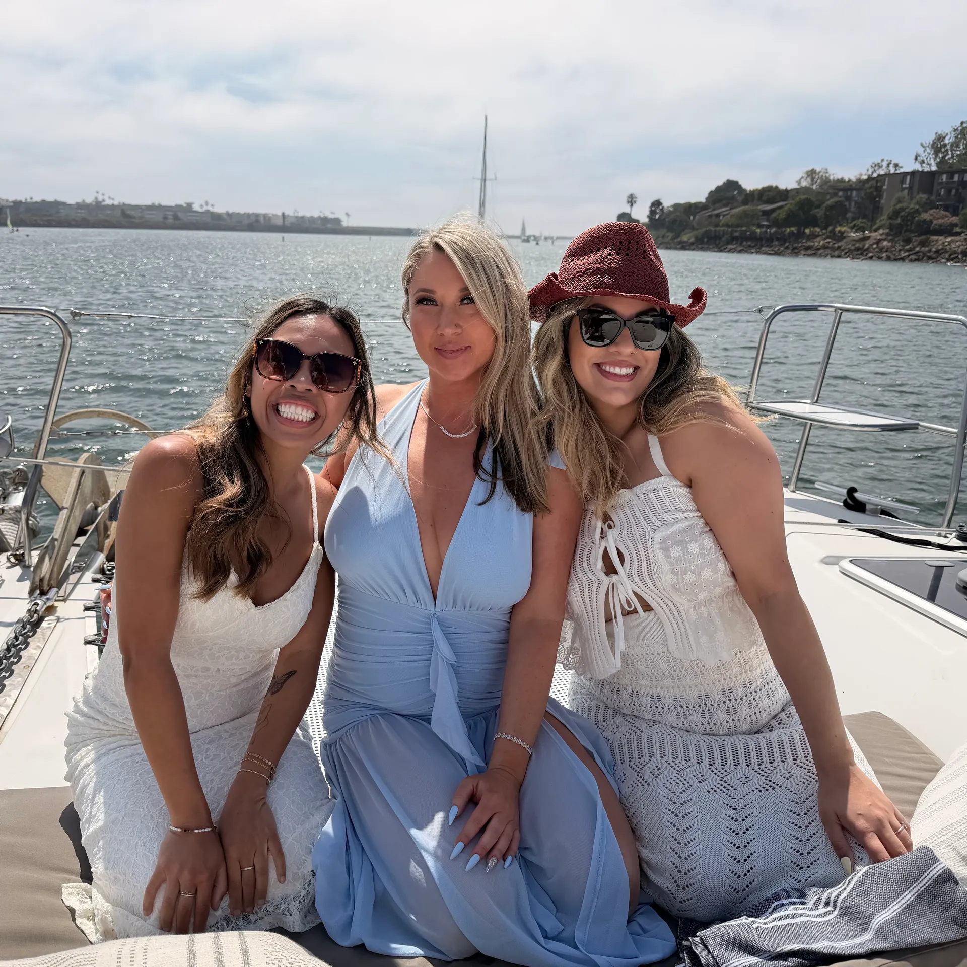 42' Luxurious Lagoon Catamaran!