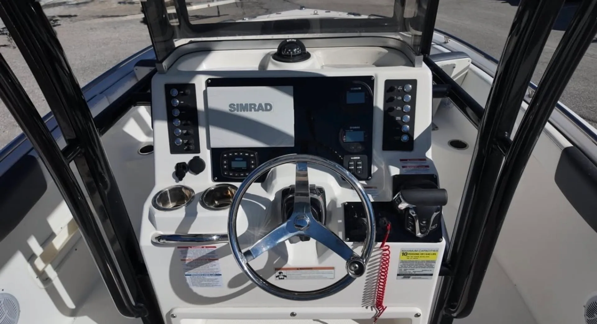 ROBALO R222 in Fort Myers, FL — photo 3