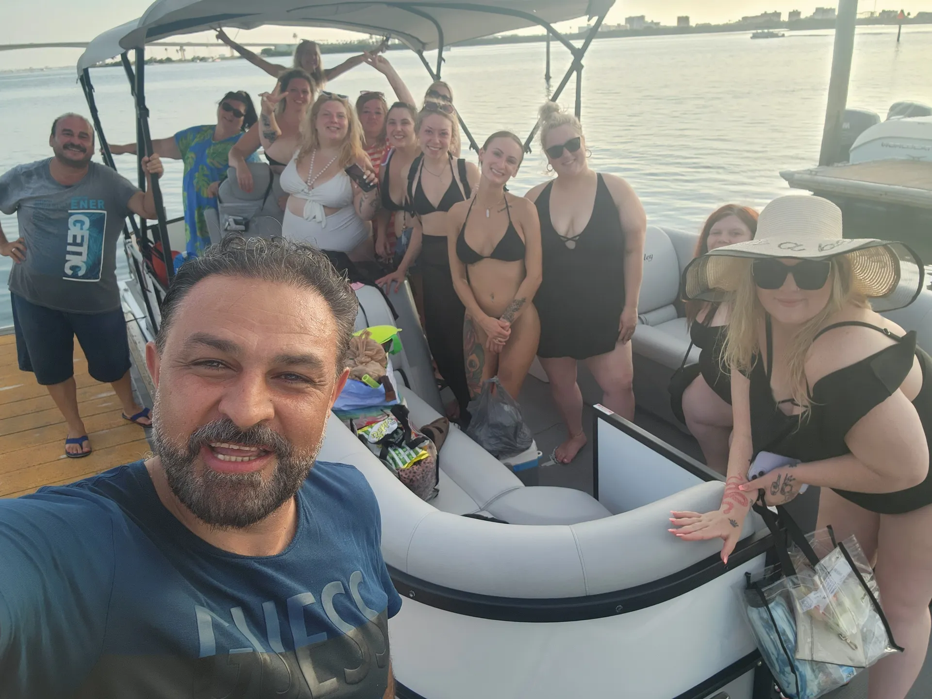 ENCORE BENTLEY LEGACY 220 CRUISE in Clearwater, FL