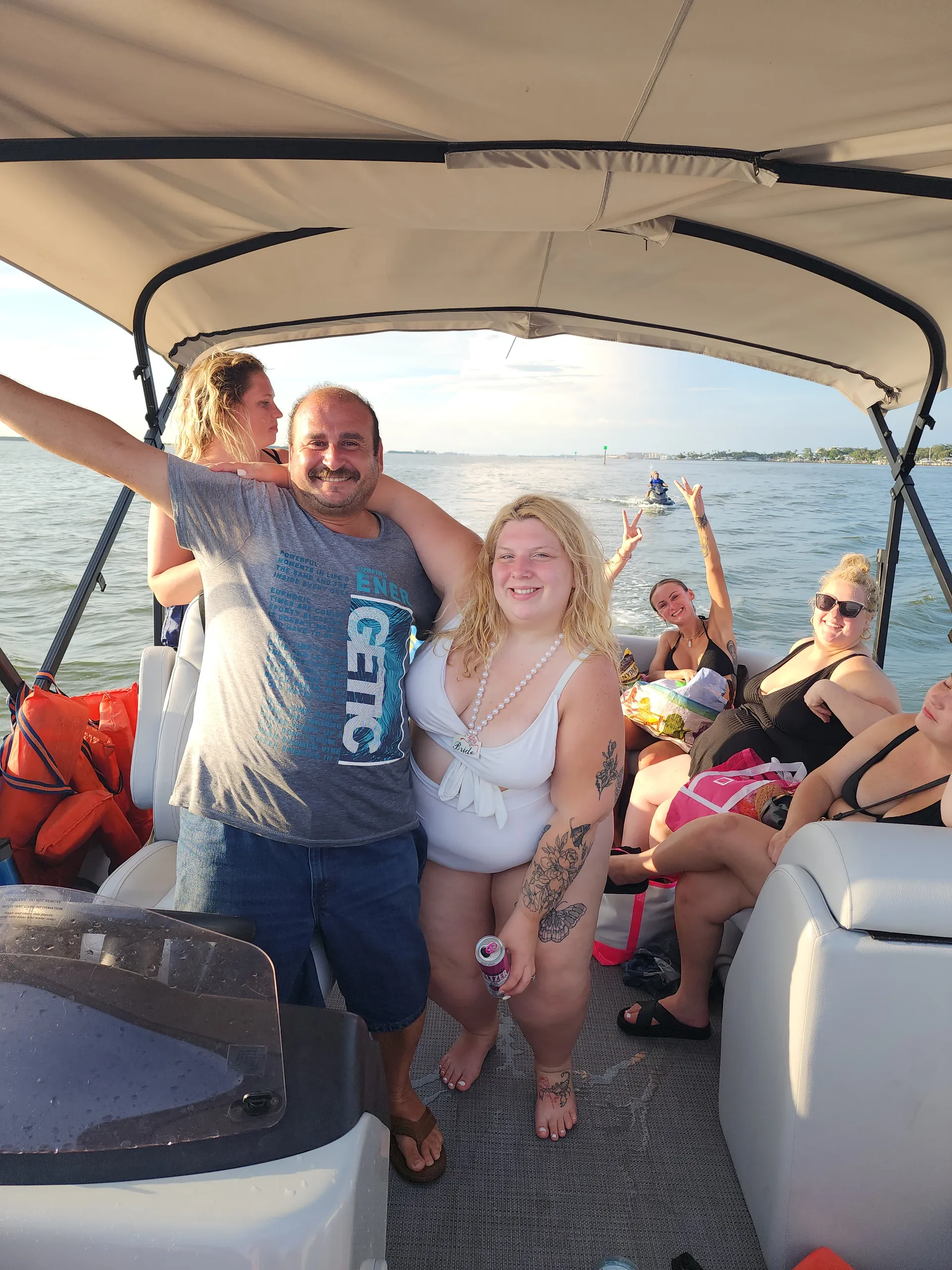 ENCORE BENTLEY LEGACY 220 CRUISE in Clearwater, FL — photo 6