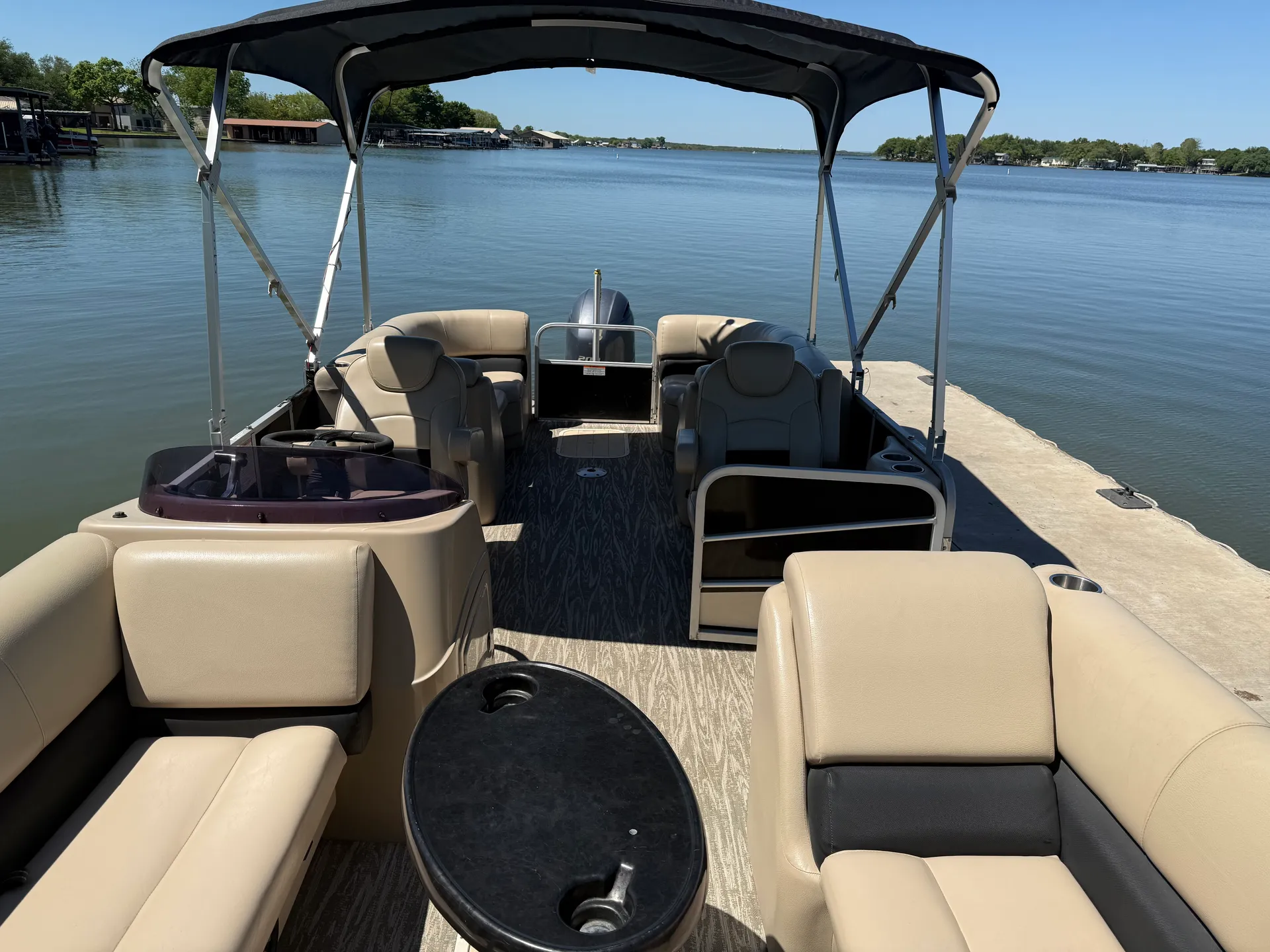 G Three Boats v322 rc Suncatcher Tritoon in Granite Shoals, TX — photo 4