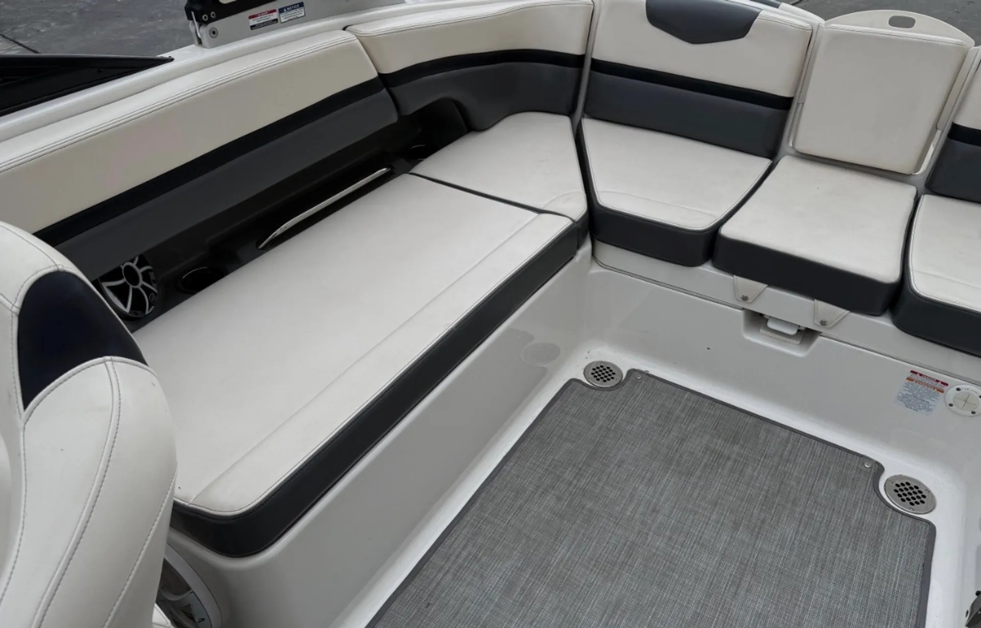 CHAPARRAL BOATS 23 SURF in Fort Myers, FL — photo 4