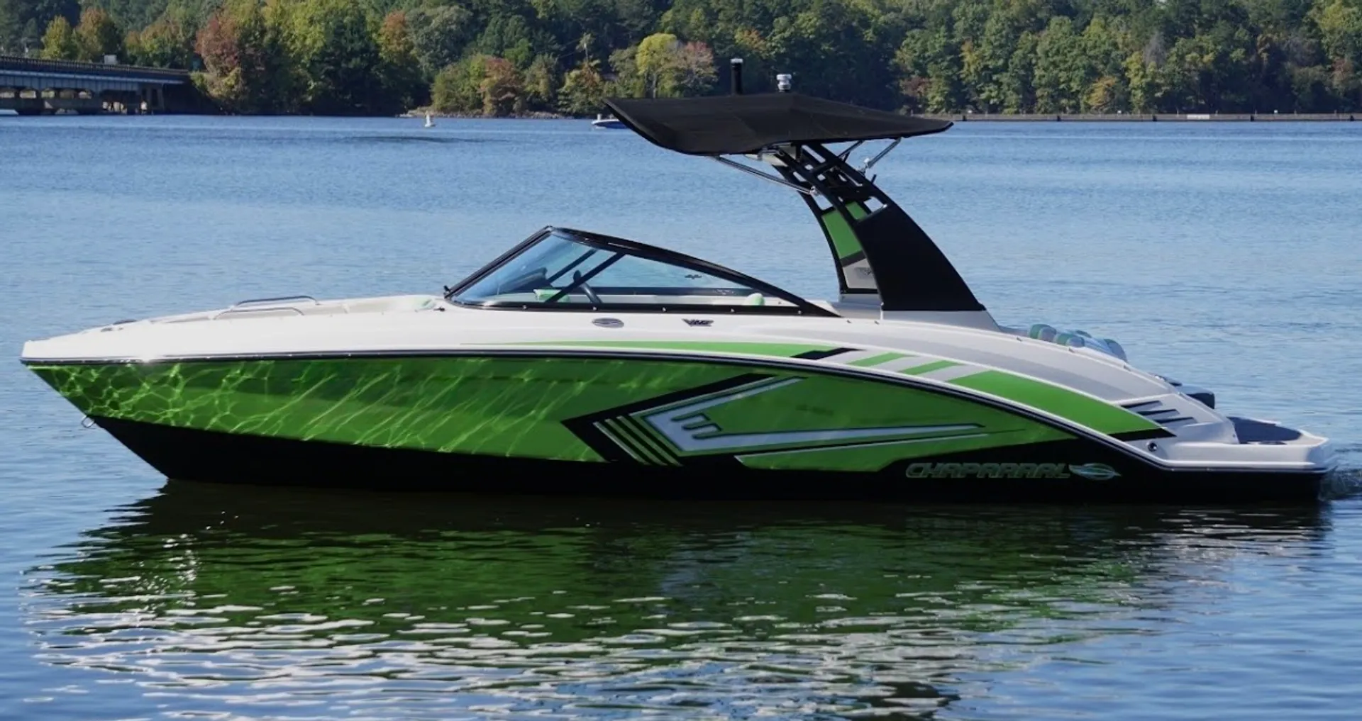 CHAPARRAL BOATS 23 SURF in Fort Myers, FL