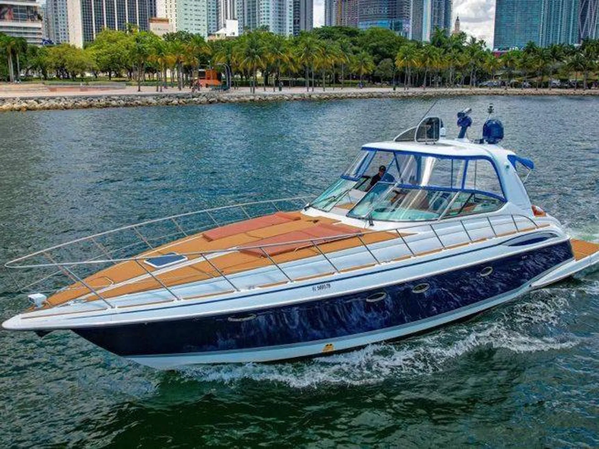 Formula By Thunderbird 52 Sport in Miami, FL