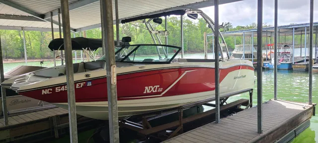 Rent a Mastercraft Boats ski and wakeboard in Mount Holly, NC near me
