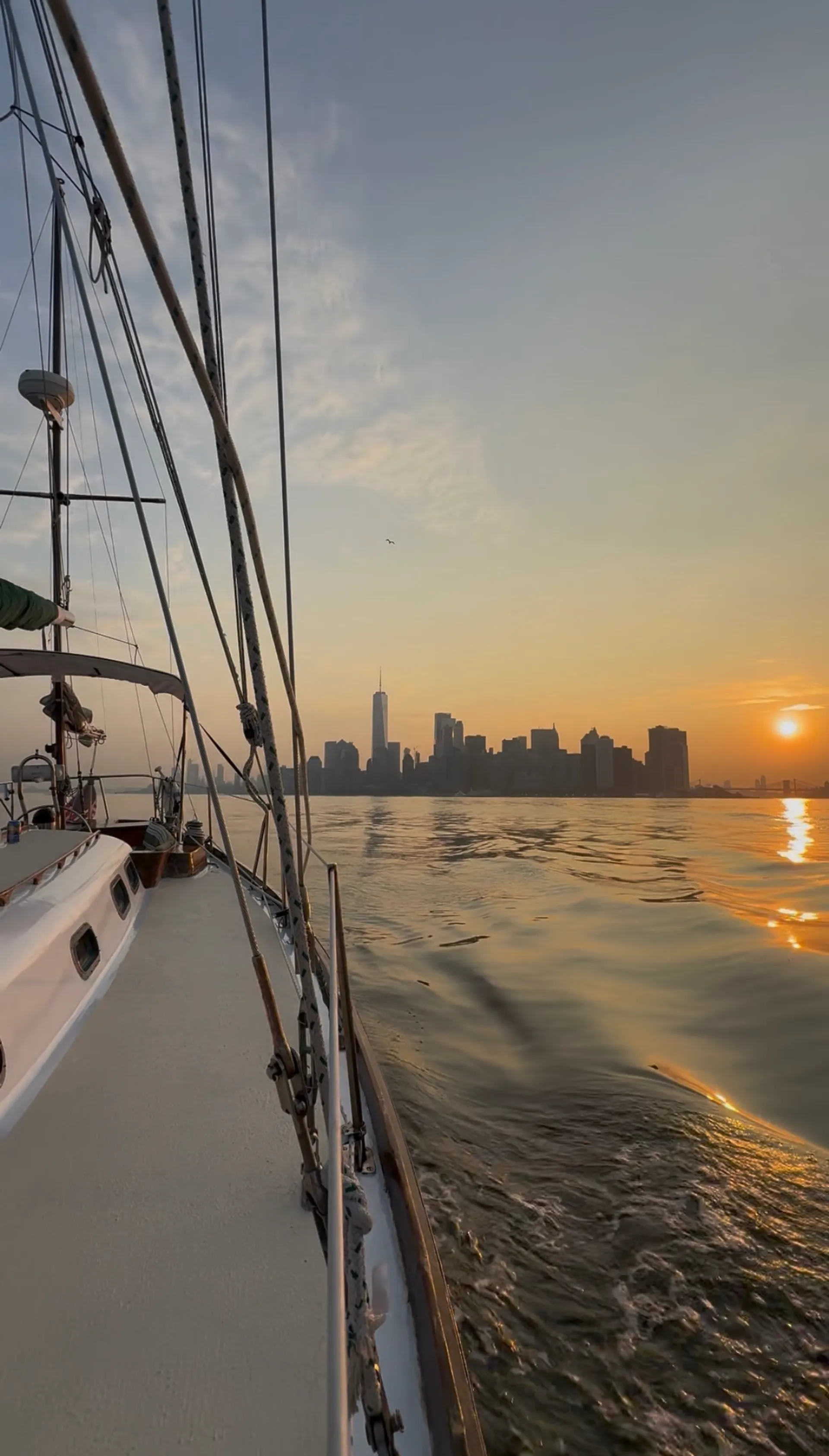 The #1 Rated Manhattan Sailboat - Full Service With Captain