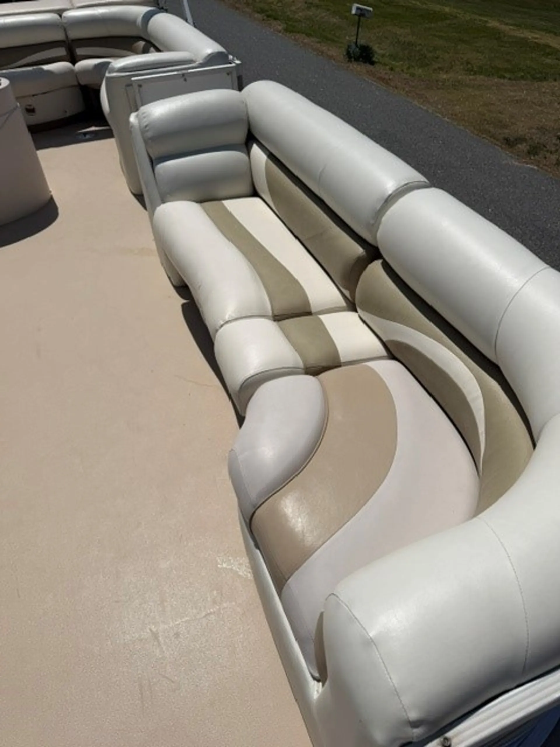 CREST PONTOONS 25 CARIBBEAN in Mineral, VA — photo 6