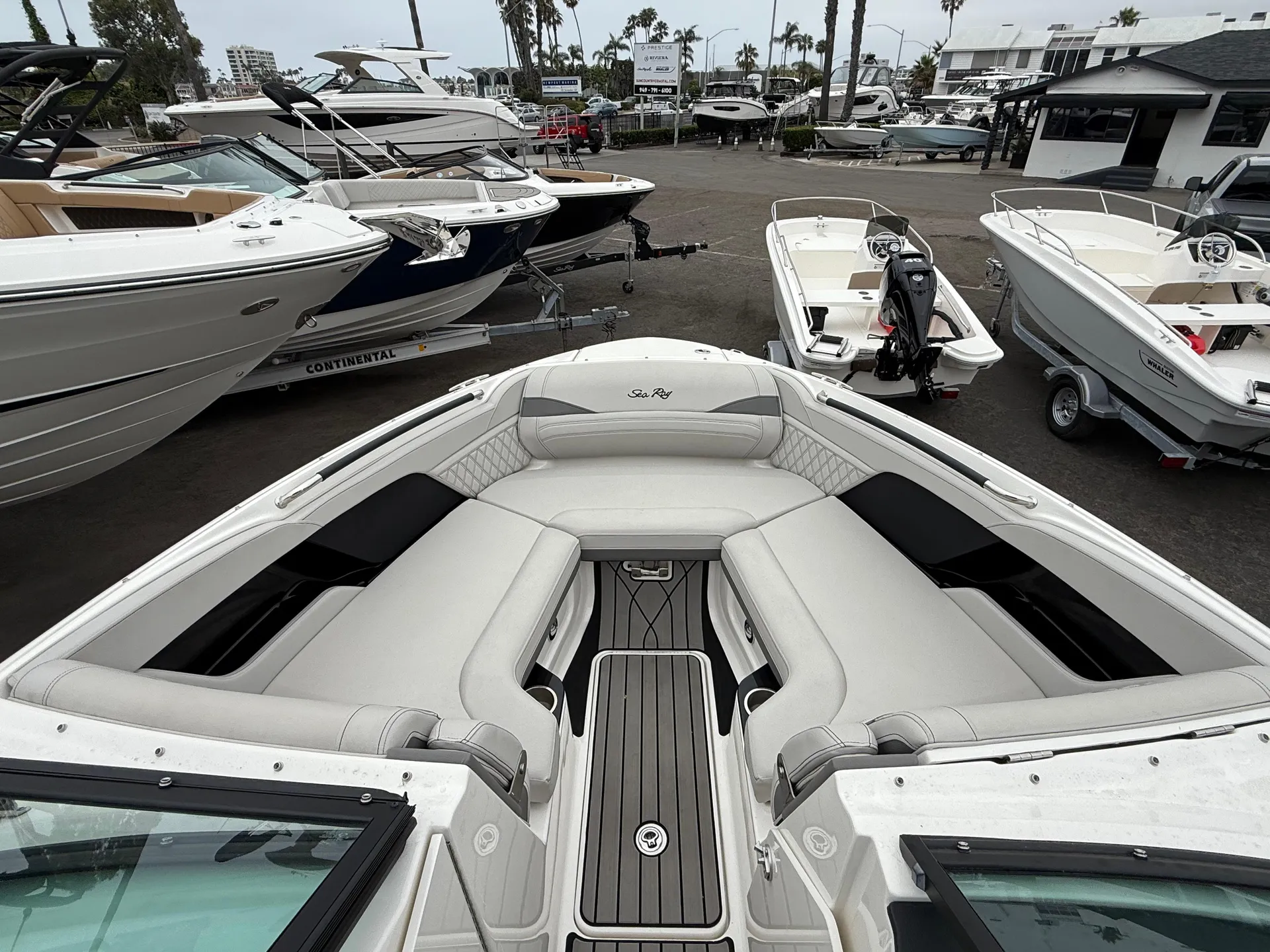 SEA RAY BOATS SLX 260 in Newport Beach, CA — photo 5