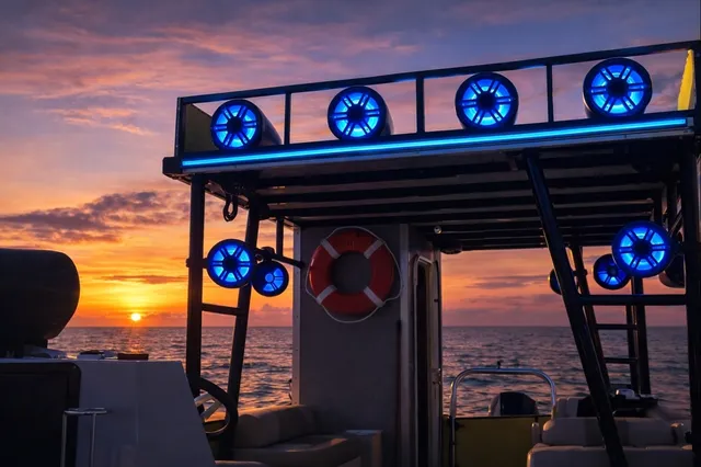 Rent a pontoon in St. Petersburg, FL near me