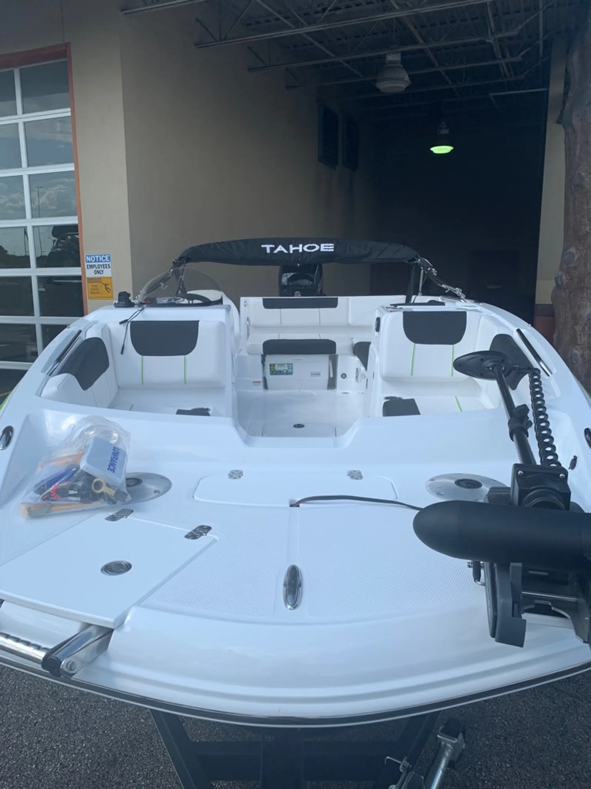 TAHOE BY TRACKER MARINE 1950 in Huffman, TX — photo 3