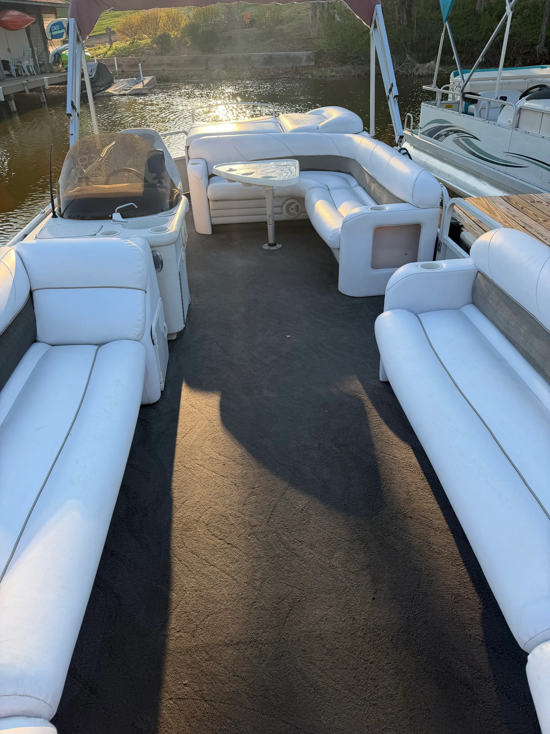 CRESTLINER BOATS 2485 LSI in Mineral, VA — photo 2
