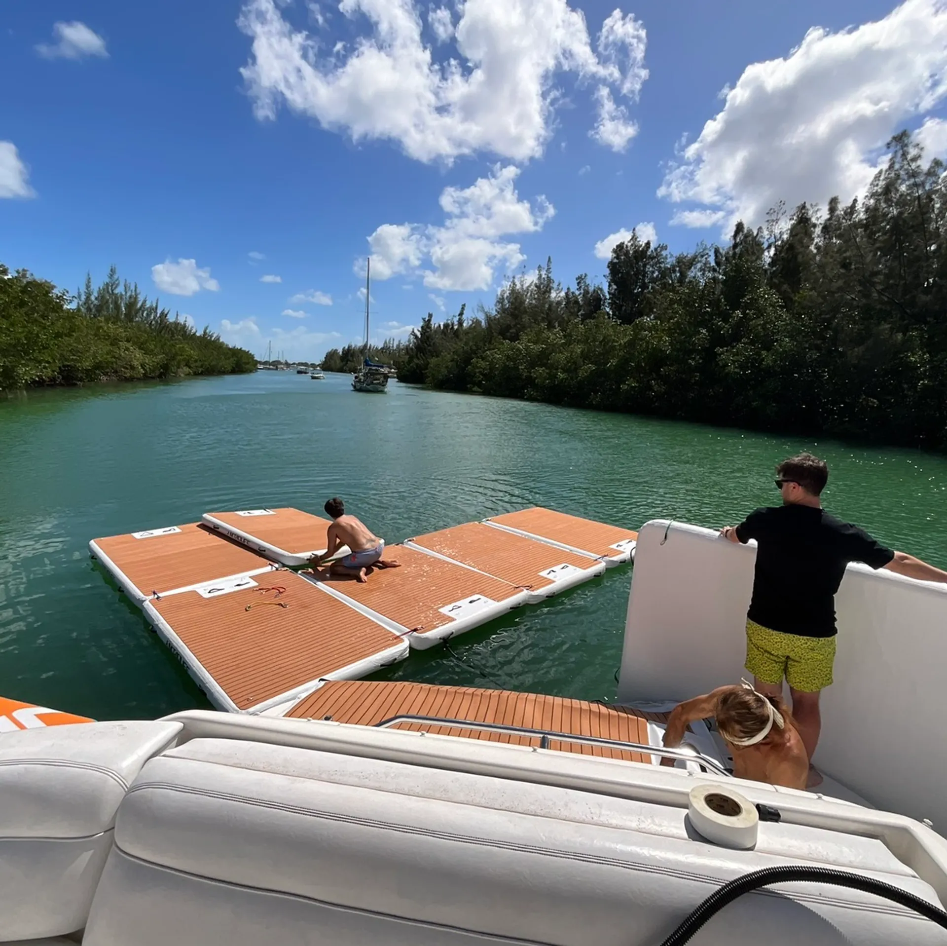 Sea Ray Boats 460 Sundancer in Miami, FL — photo 7
