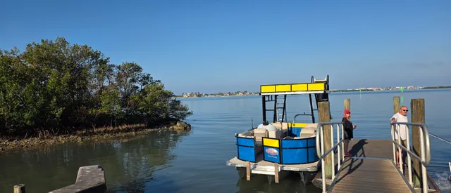 Rent a Bahamas pontoon in St. Petersburg, FL near me