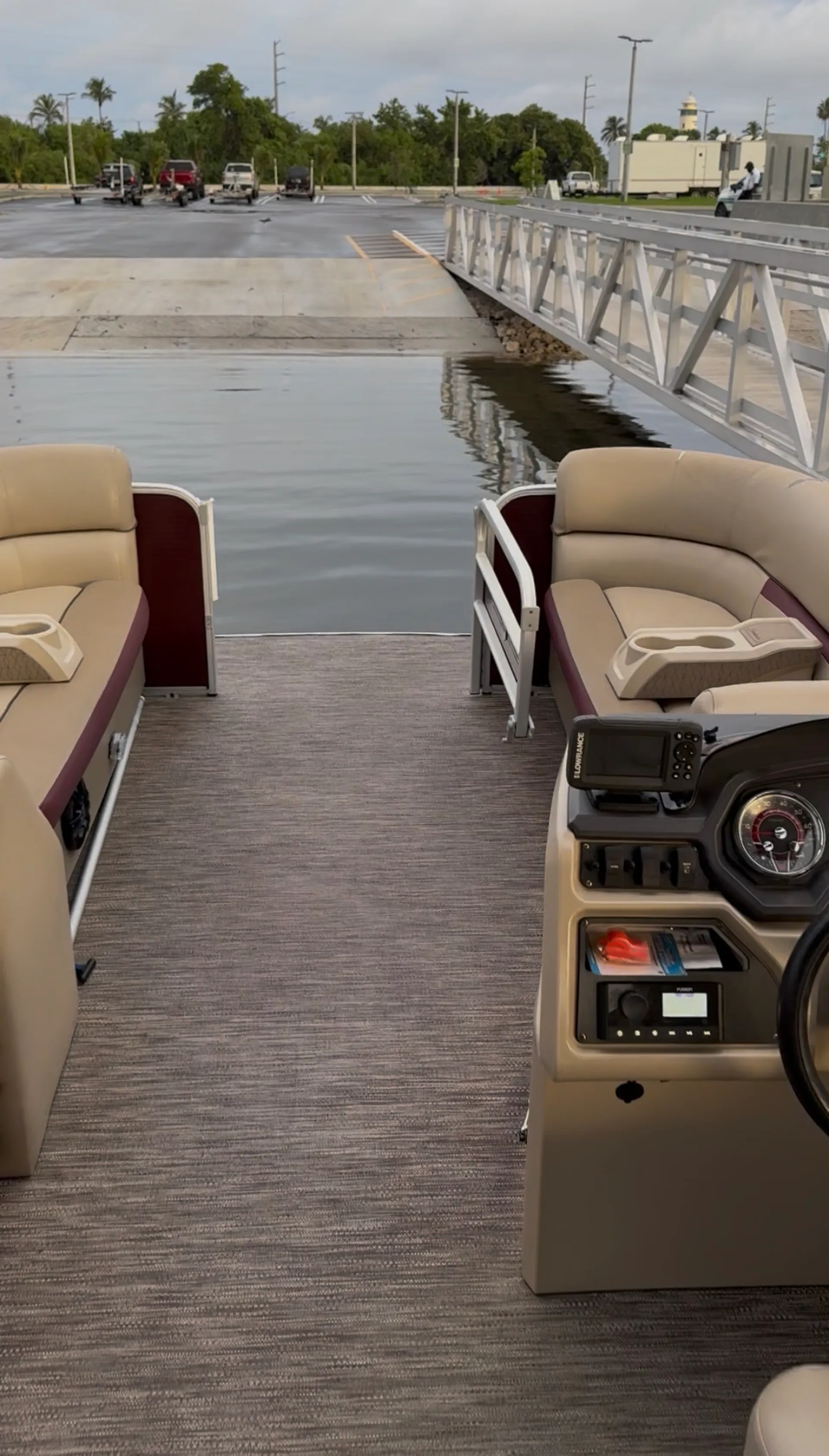 GODFREY MARINE SWEETWATER 2286 C in Fort Lauderdale, FL — photo 3