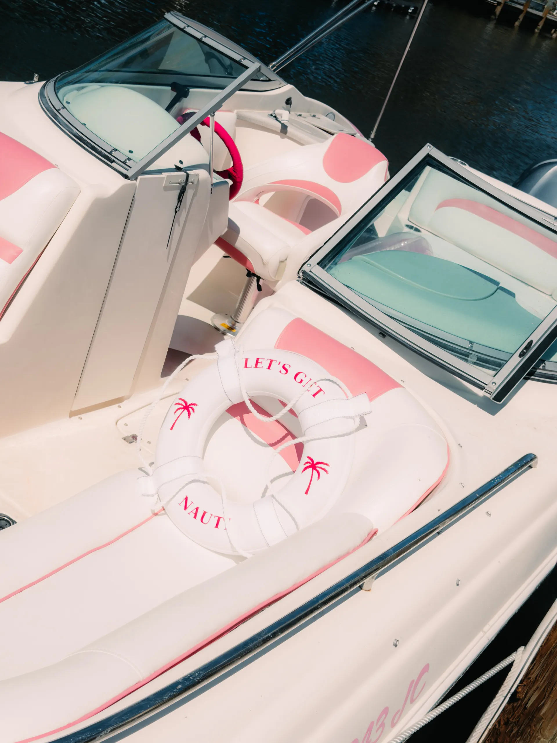 Hurricane 2600 Sun Deck in Riviera Beach, FL — photo 4