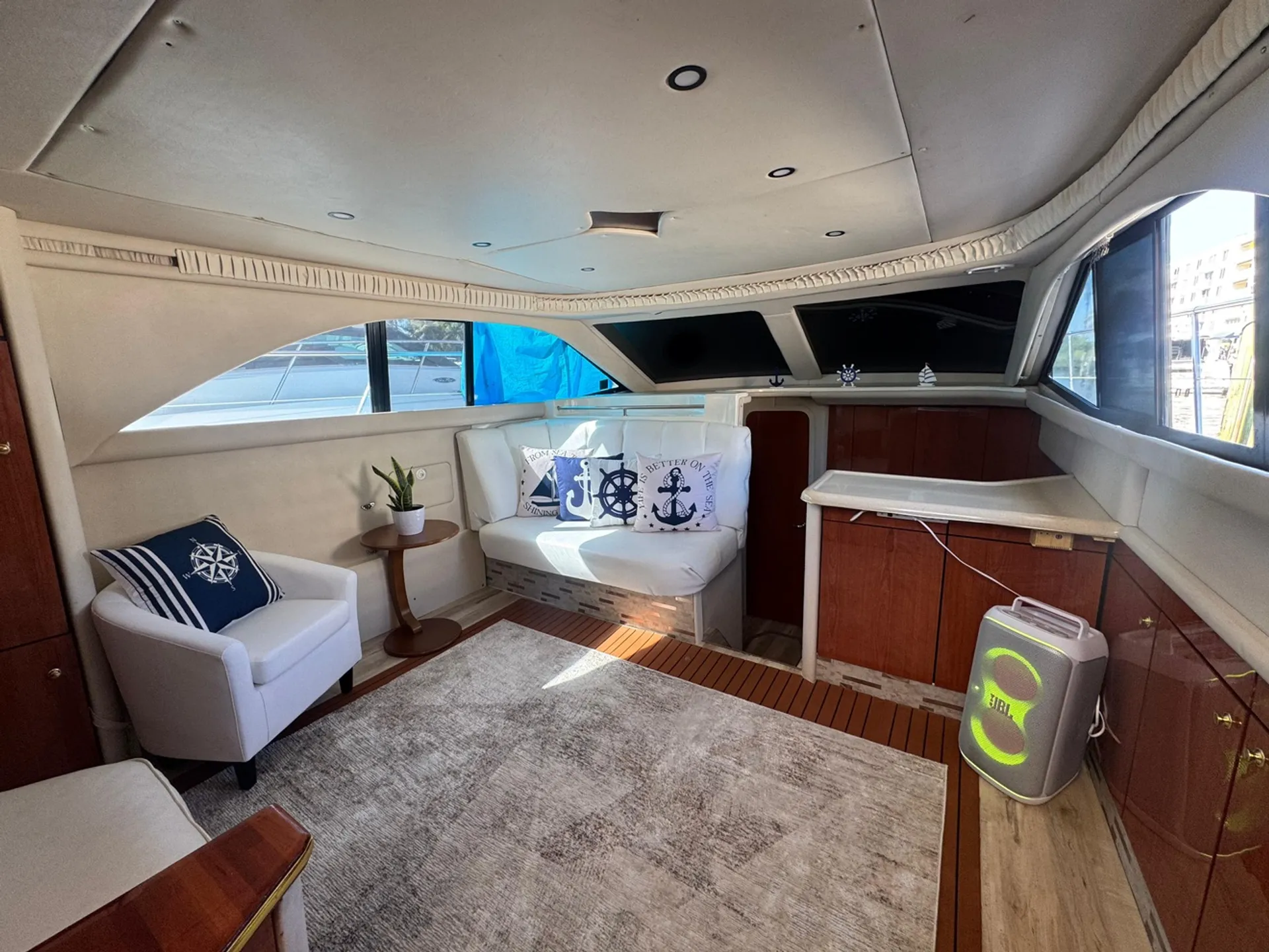 Sea Ray Boats 370 AC in Miami, FL — photo 7