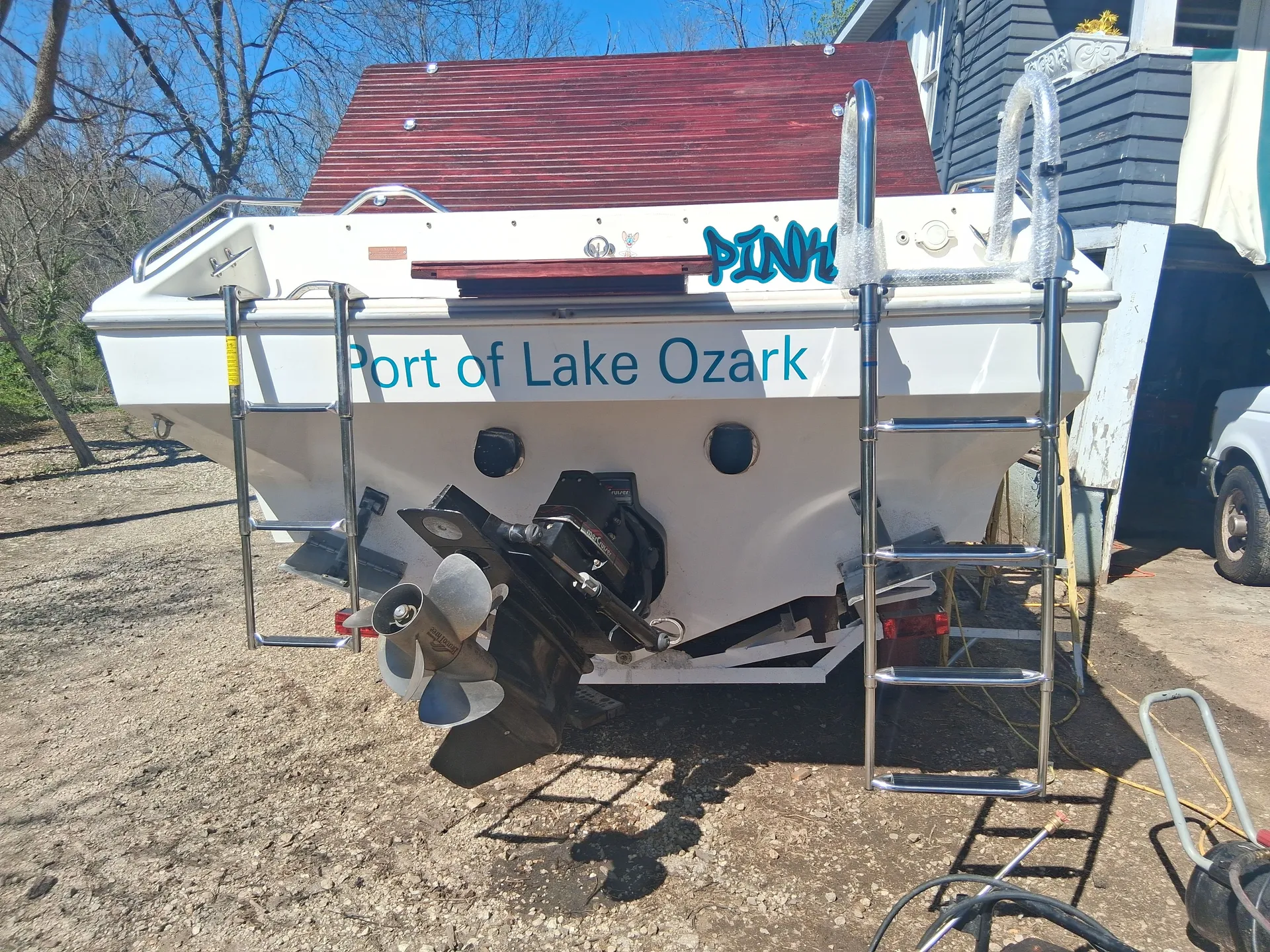 Lake of the Ozarks, Osage River, and Missouri River speed boat!