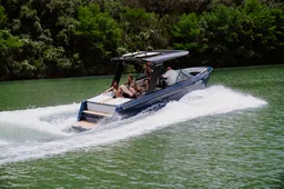 25ft FULLY ELECTRIC Luxury Boat Charter In Lake Tahoe boat photo