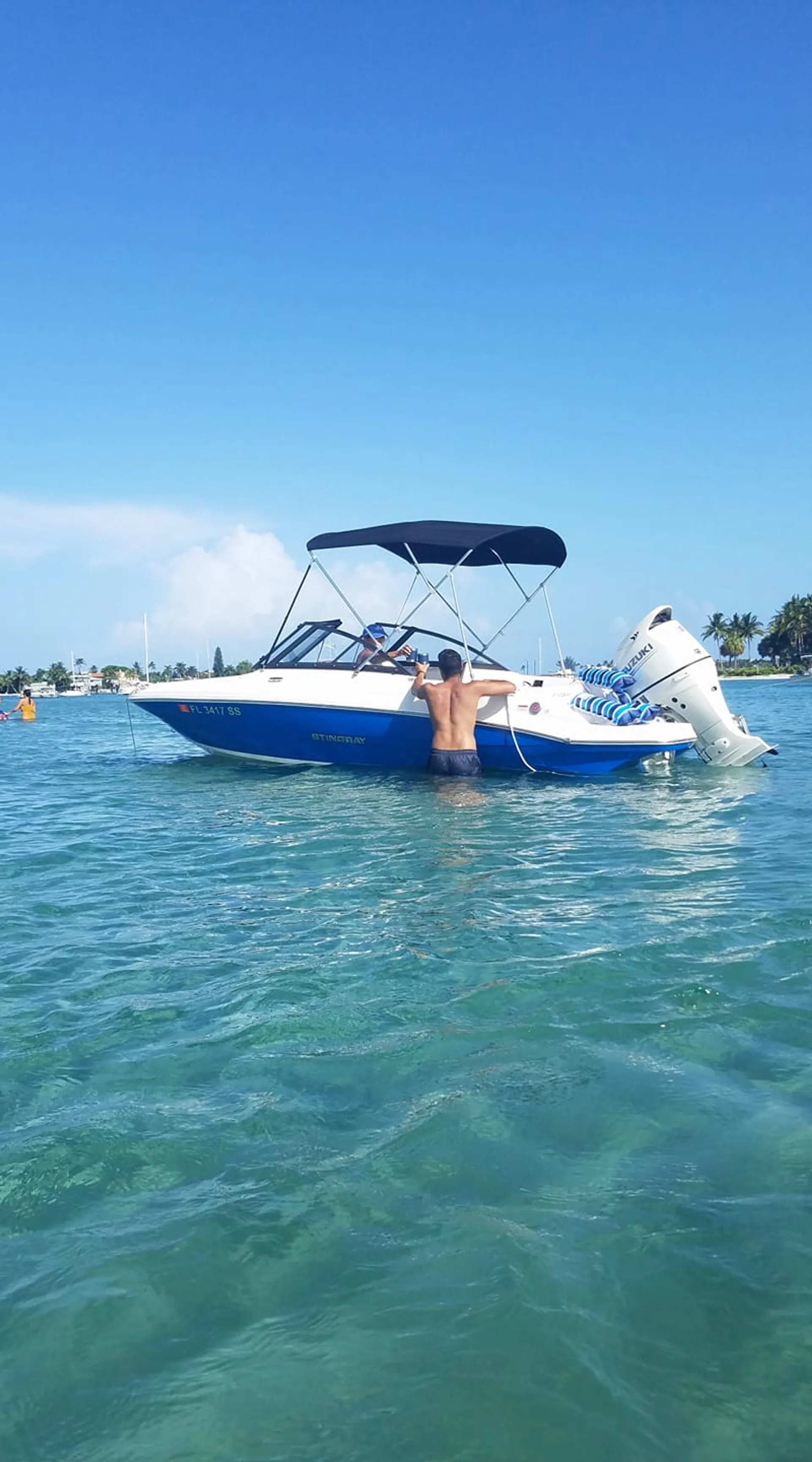 STINGRAY BOATS 191DC in Delray Beach, FL — photo 3