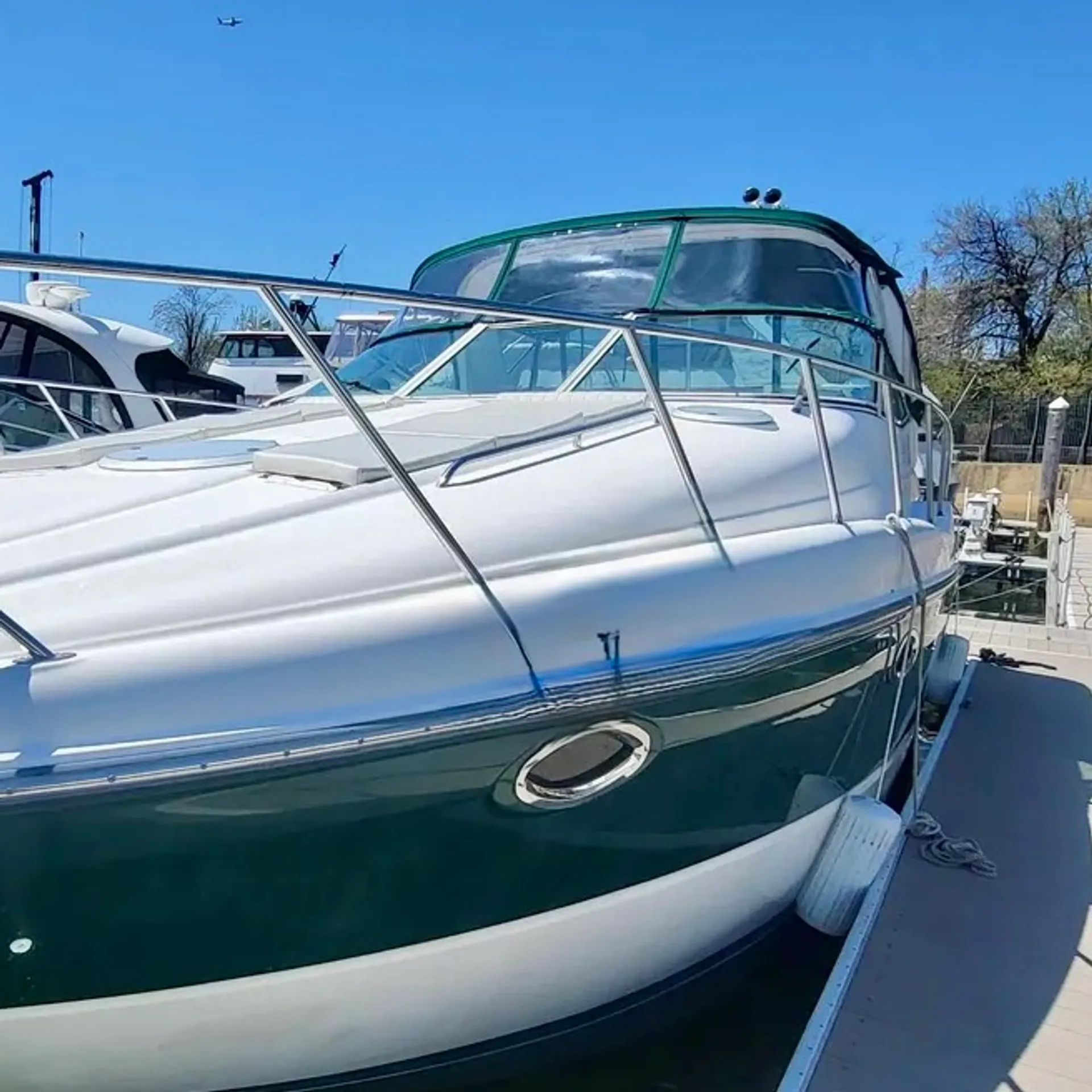 CROWNLINE BOATS E 230 XS in Arlington, VA — photo 5