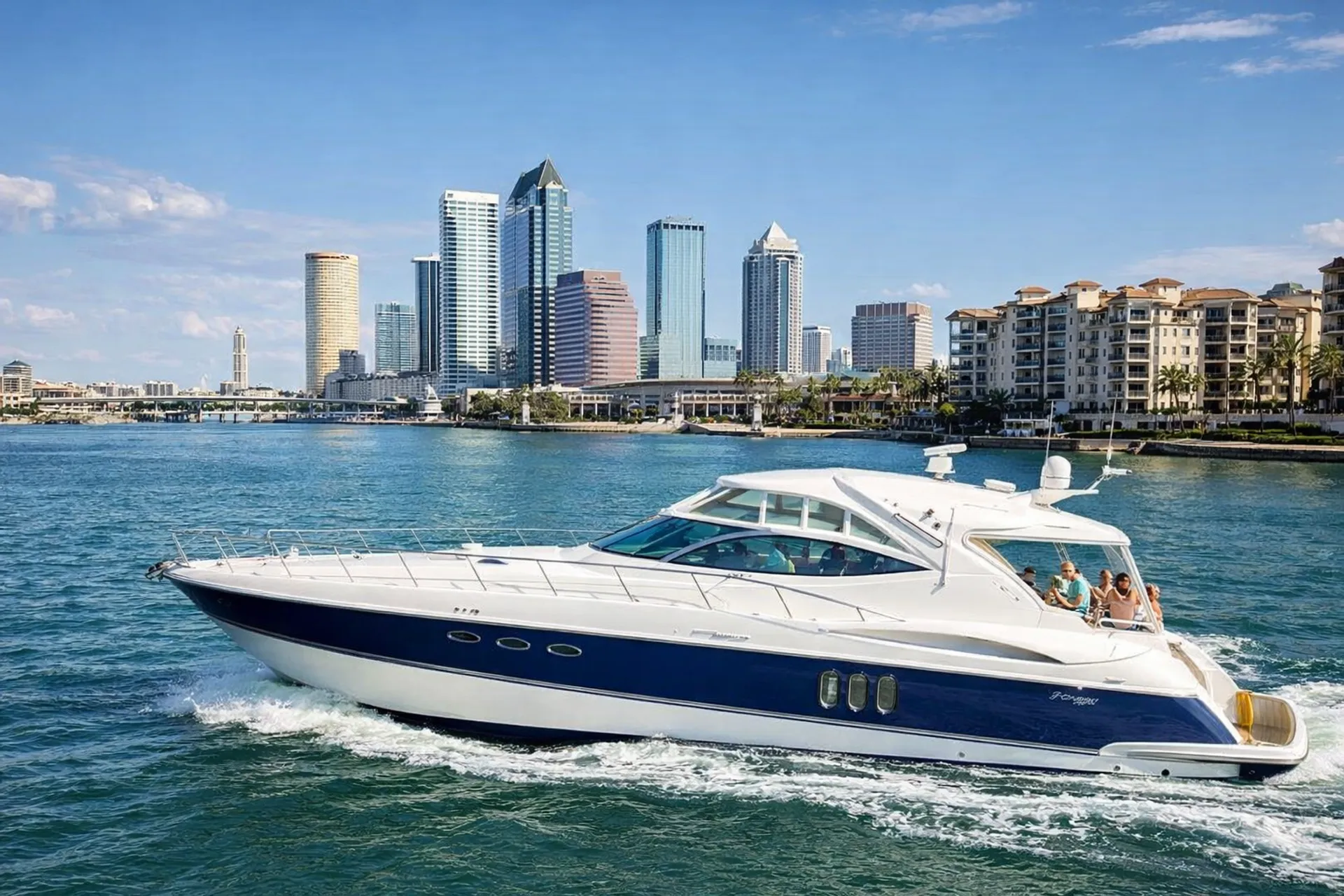 Cruisers Yachts 520 Express in Tampa, FL