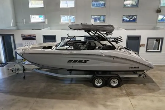 Rent a YAMAHA jet boat in Lake Havasu City, AZ near me