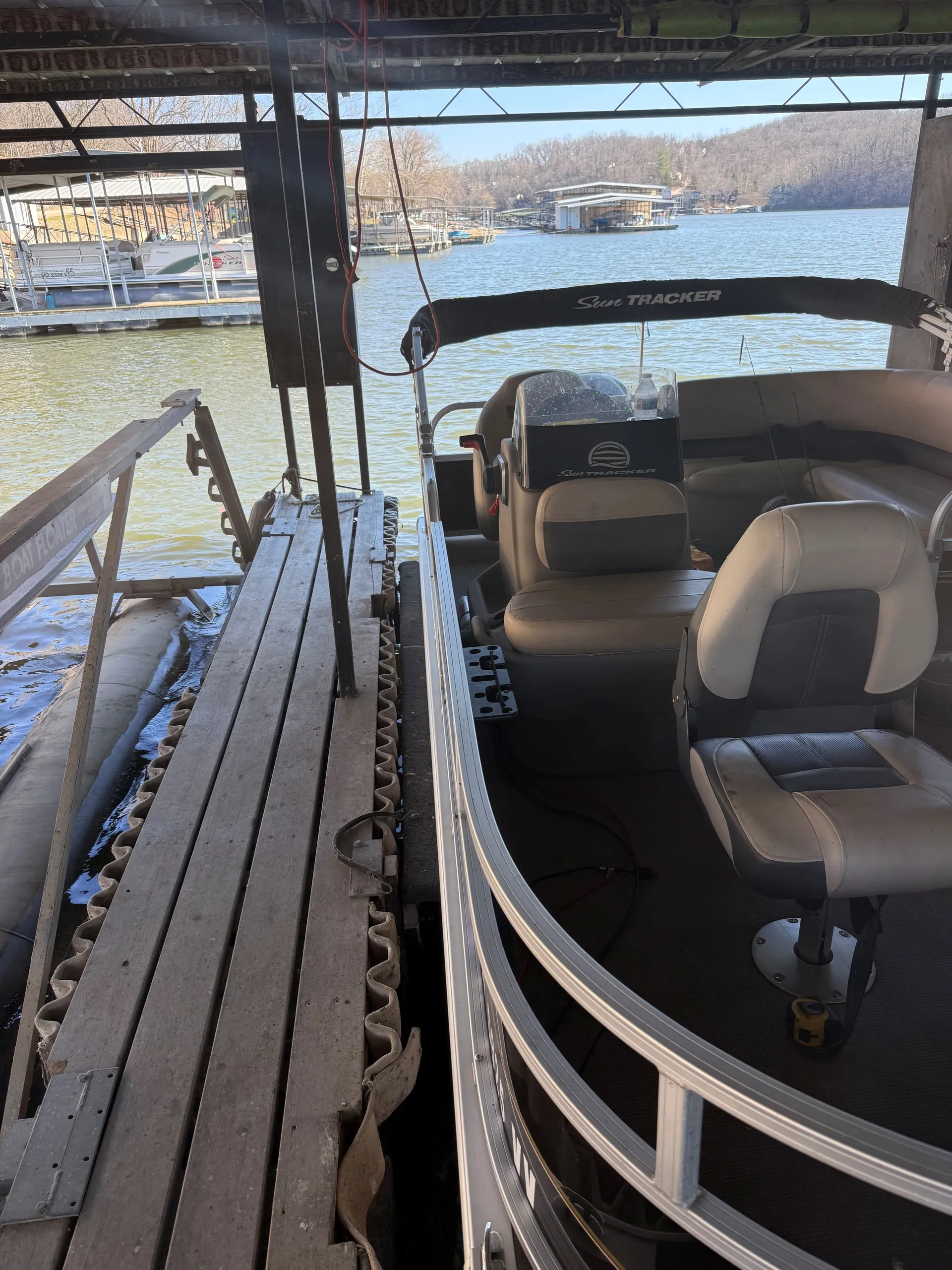 SUN TRACKER BASS BUGGY 16 XL SELECT in Barnett, MO — photo 3