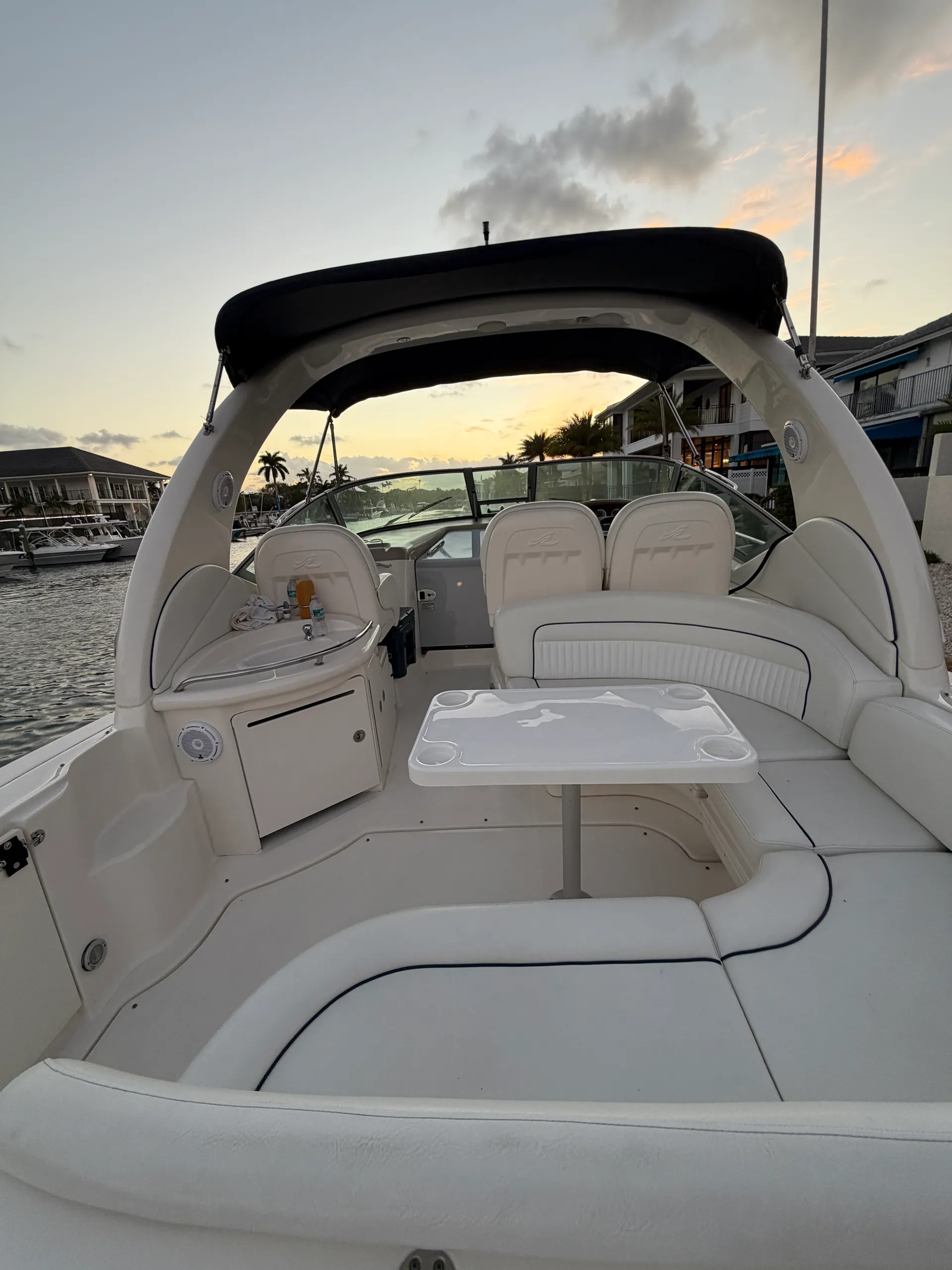 Luxury 38’ Sea Ray Sundancer Charter | Fort Lauderdale with Captain