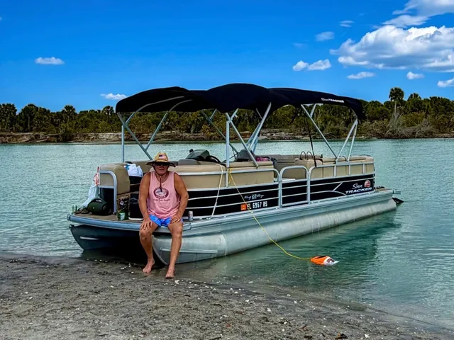 Rent a SUN TRACKER pontoon in Placida, FL near me