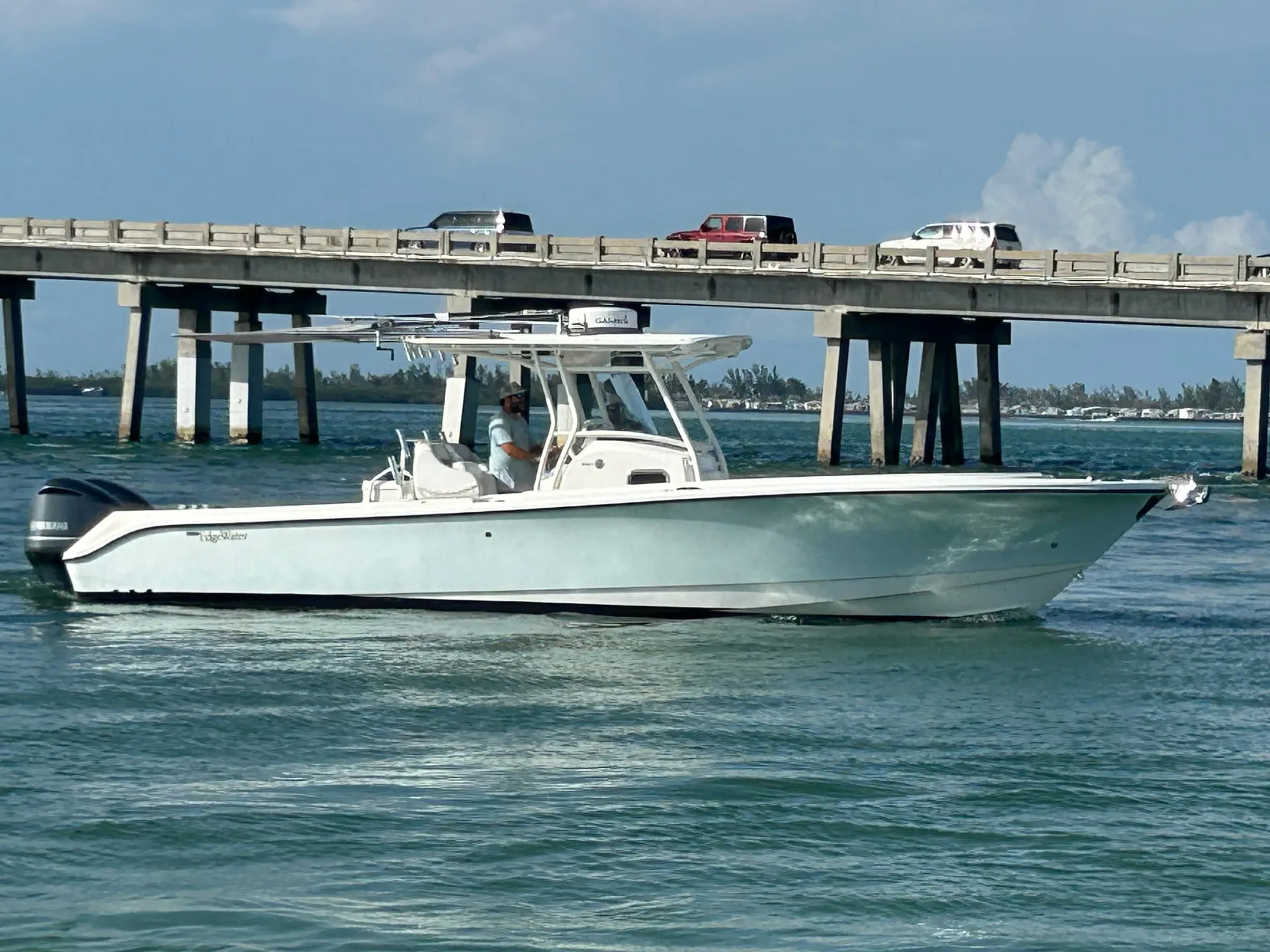 EDGEWATER POWERBOATS 318 CC W/2-F300 YAMAHA in Sarasota, FL — photo 4