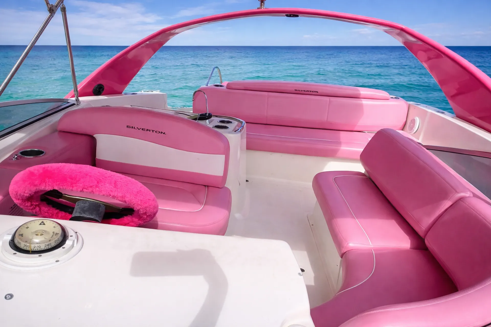 SILVERTON MARINE 35 MOTOR YACHT in Key Largo, FL — photo 8