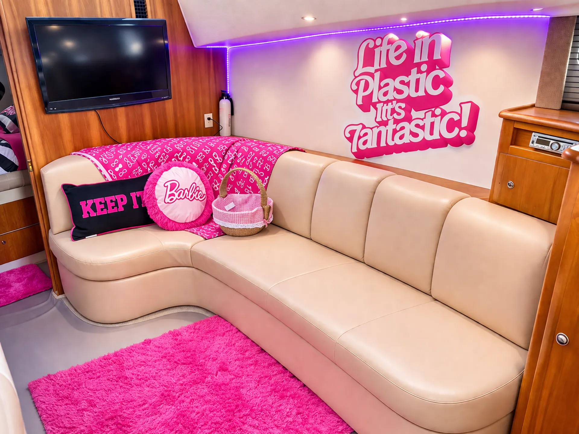 Barbie 42FT