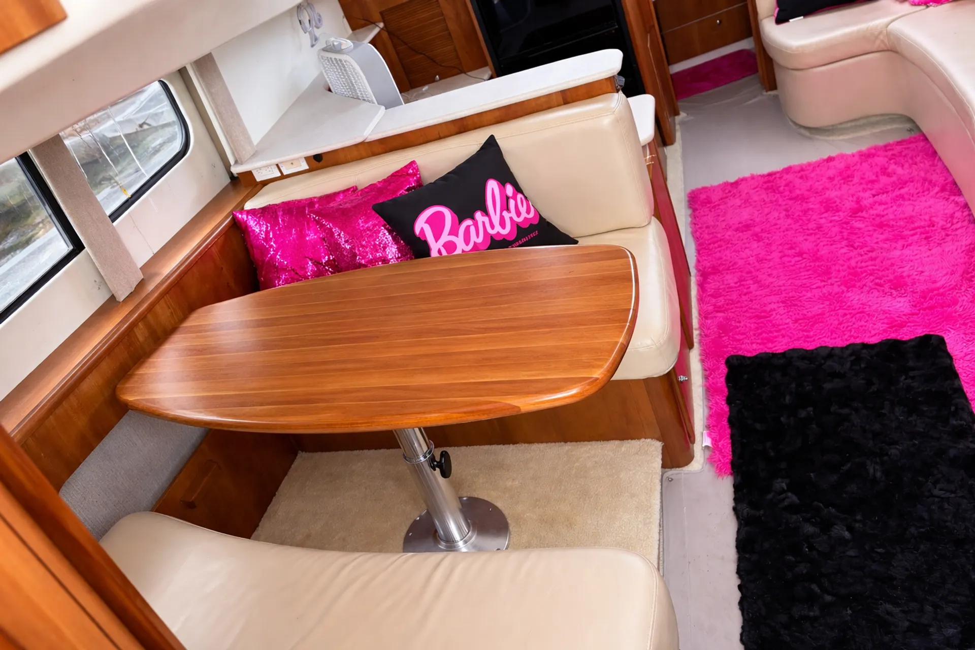 Barbie 42FT