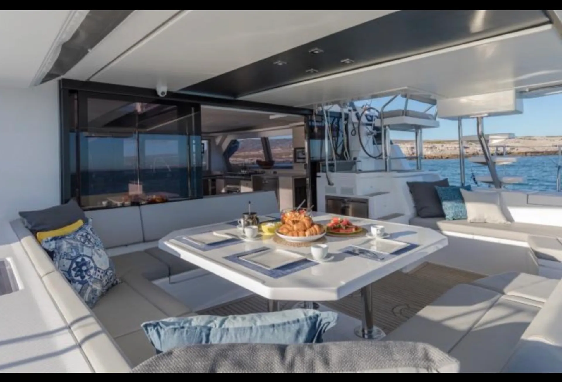 Leopard 50 in Charleston, SC — photo 2