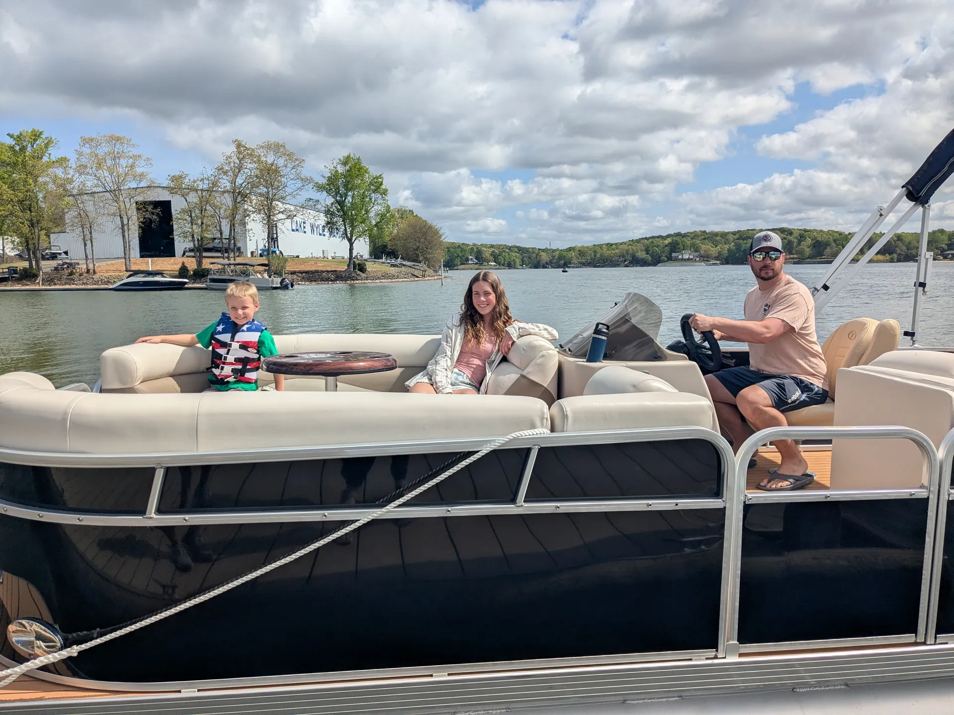 Relax and Unwind on a Pontoon Boat *Option to add Yoga* Gas Included. 