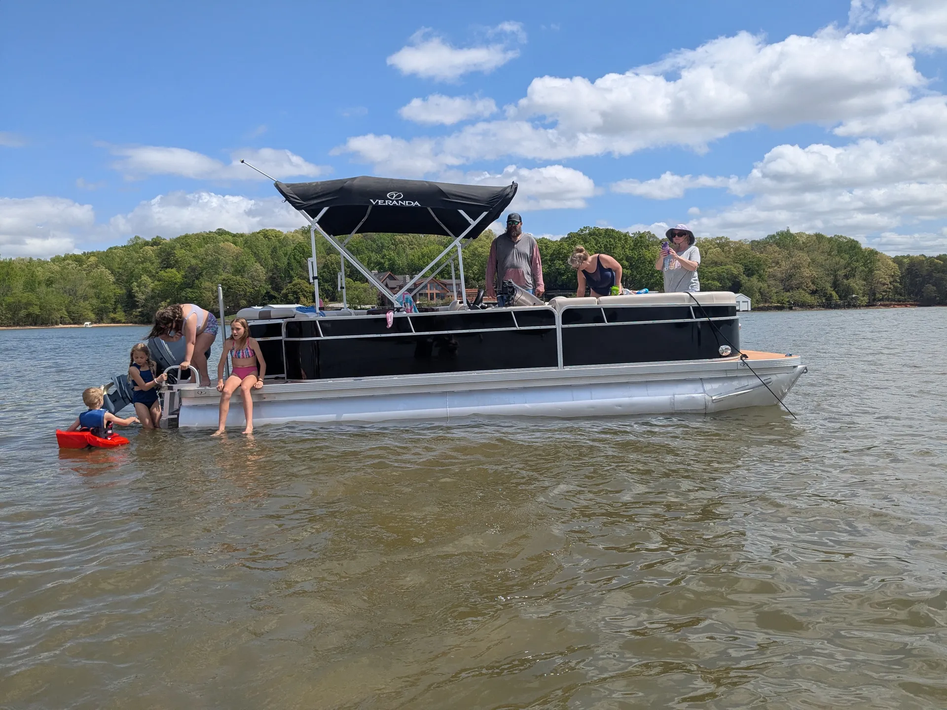 Relax and Unwind on a Pontoon Boat *Option to add Yoga* Gas Included. 