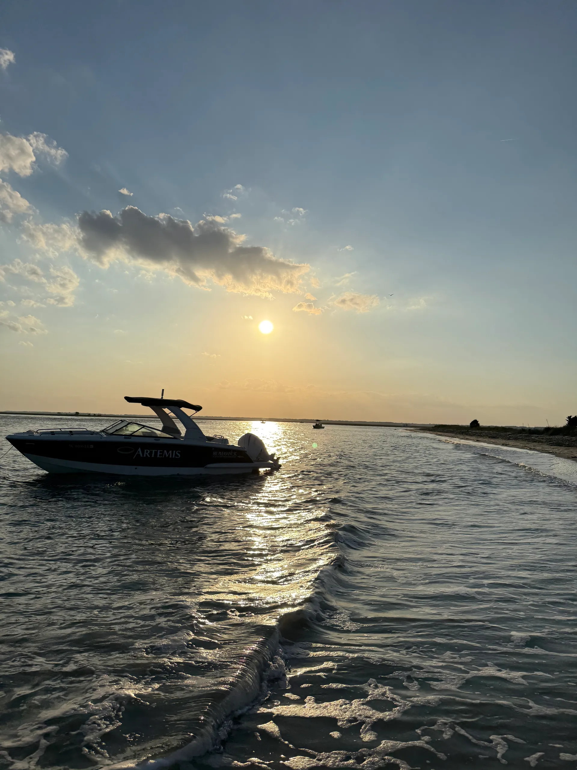 CHAPARRAL BOATS 270 OSX in Mount Pleasant, SC