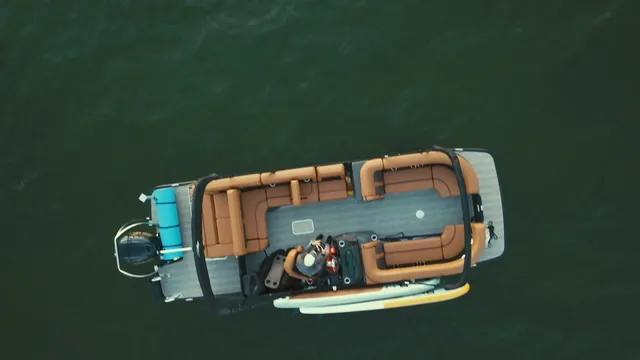 Rent a BENNINGTON MARINE pontoon in South Lake Tahoe, CA near me