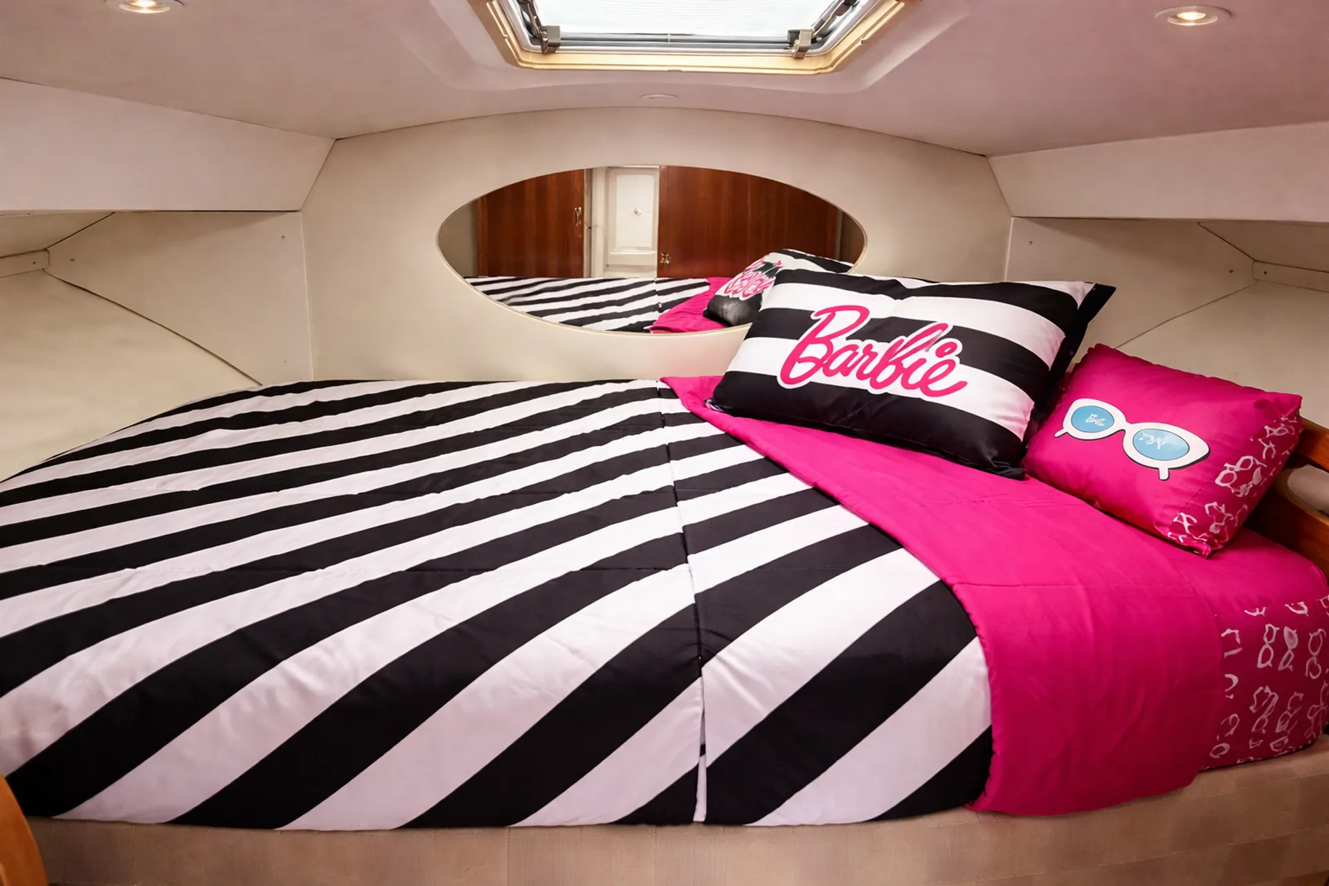 Barbie 42FT