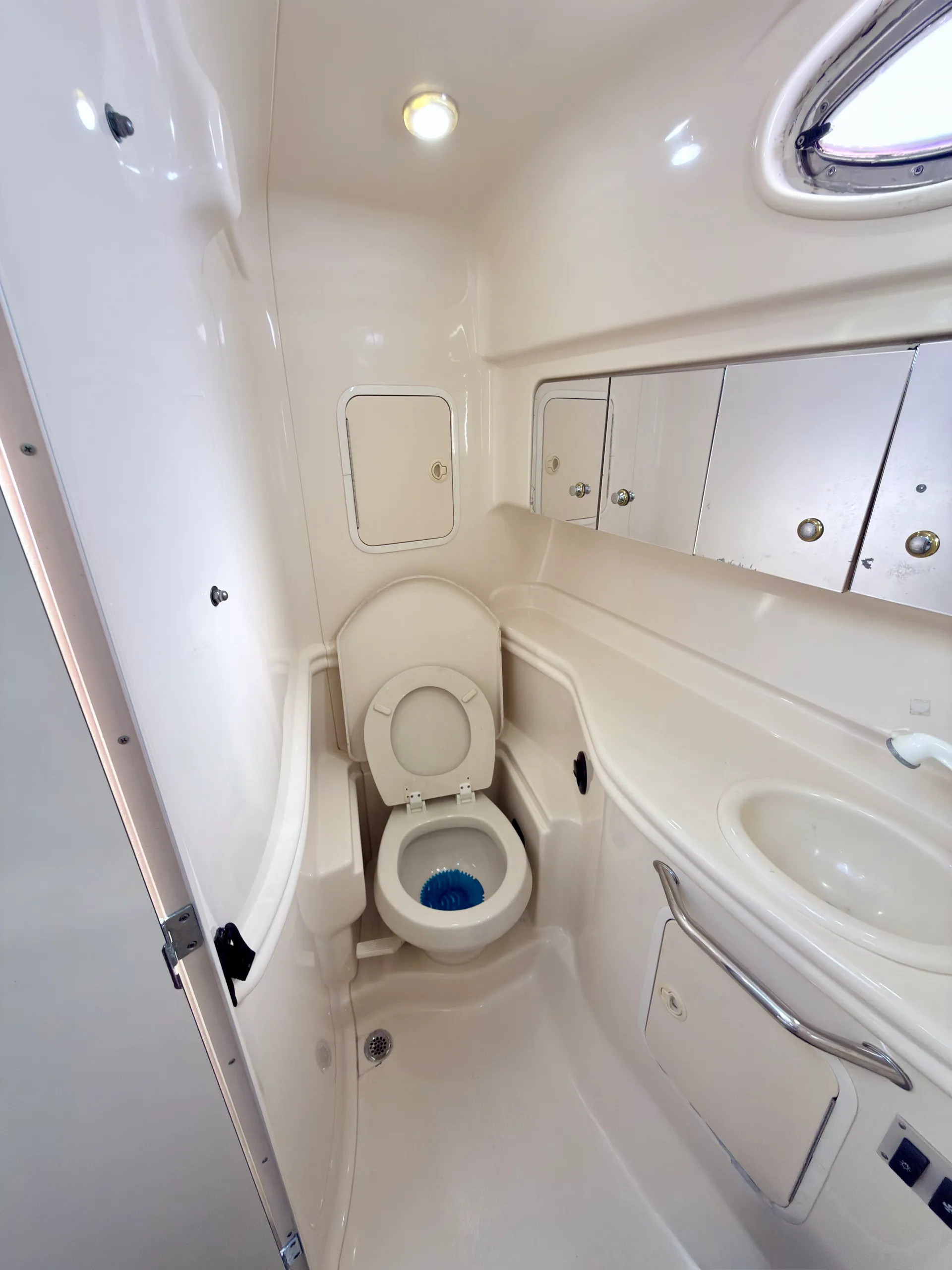 Sea Ray Boats sundancer 340 in Miami, FL — photo 8