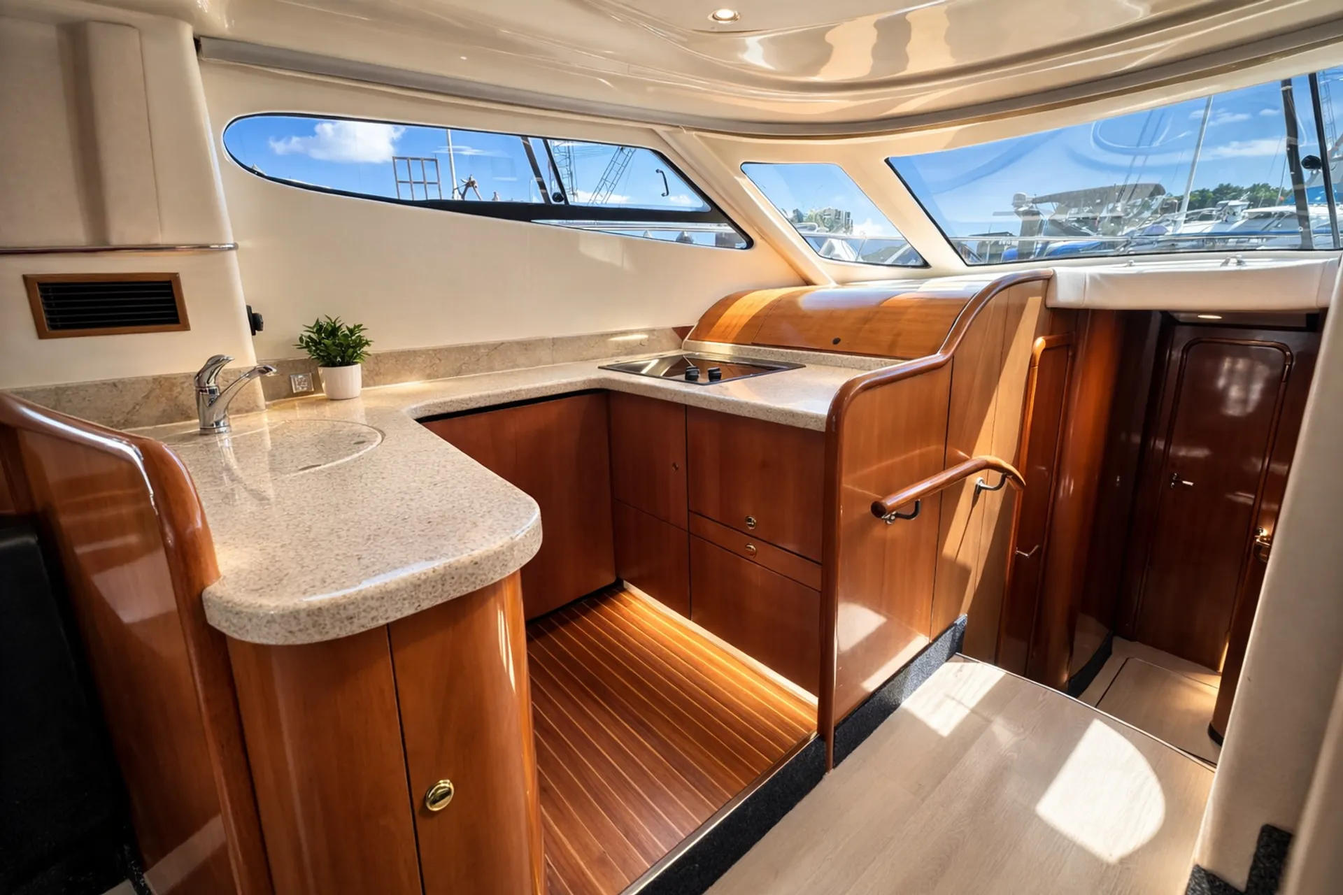 CRANCHI 48 ATLANTIQUE in Miami, FL — photo 9