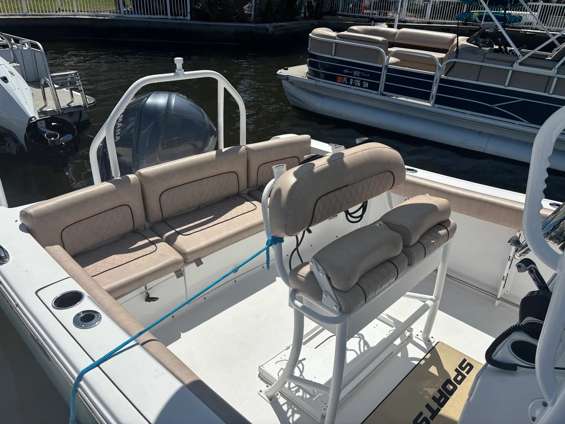 SPORTSMAN BOATS HERITAGE 231 in Port Richey, FL — photo 2