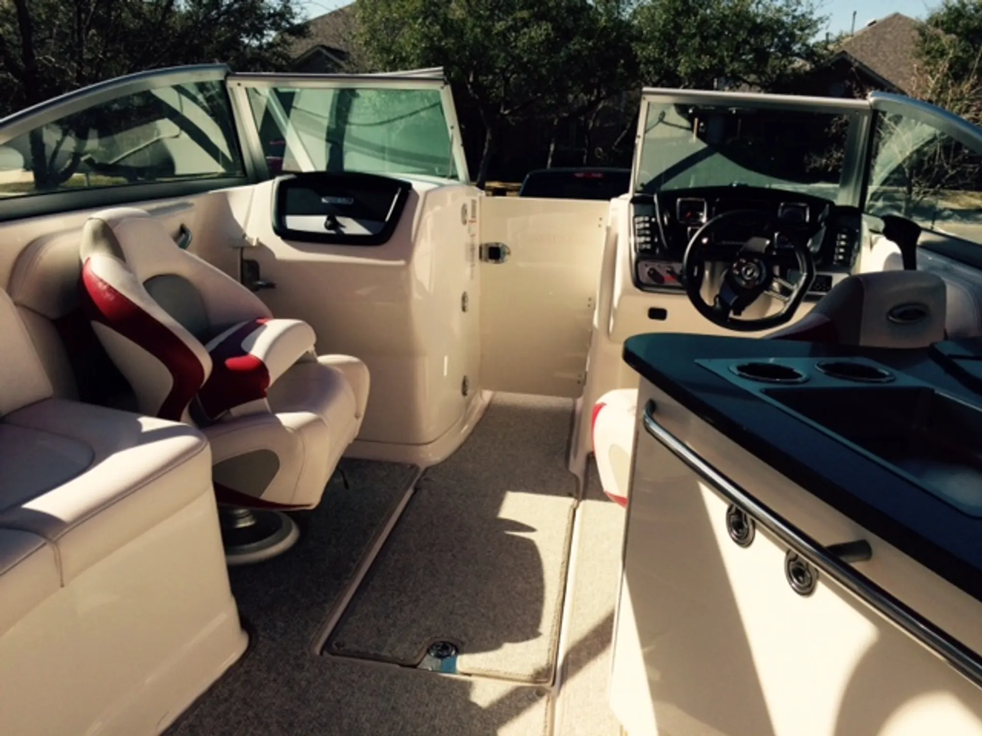 CHAPARRAL BOATS 264 XTREME in Volente, TX — photo 4