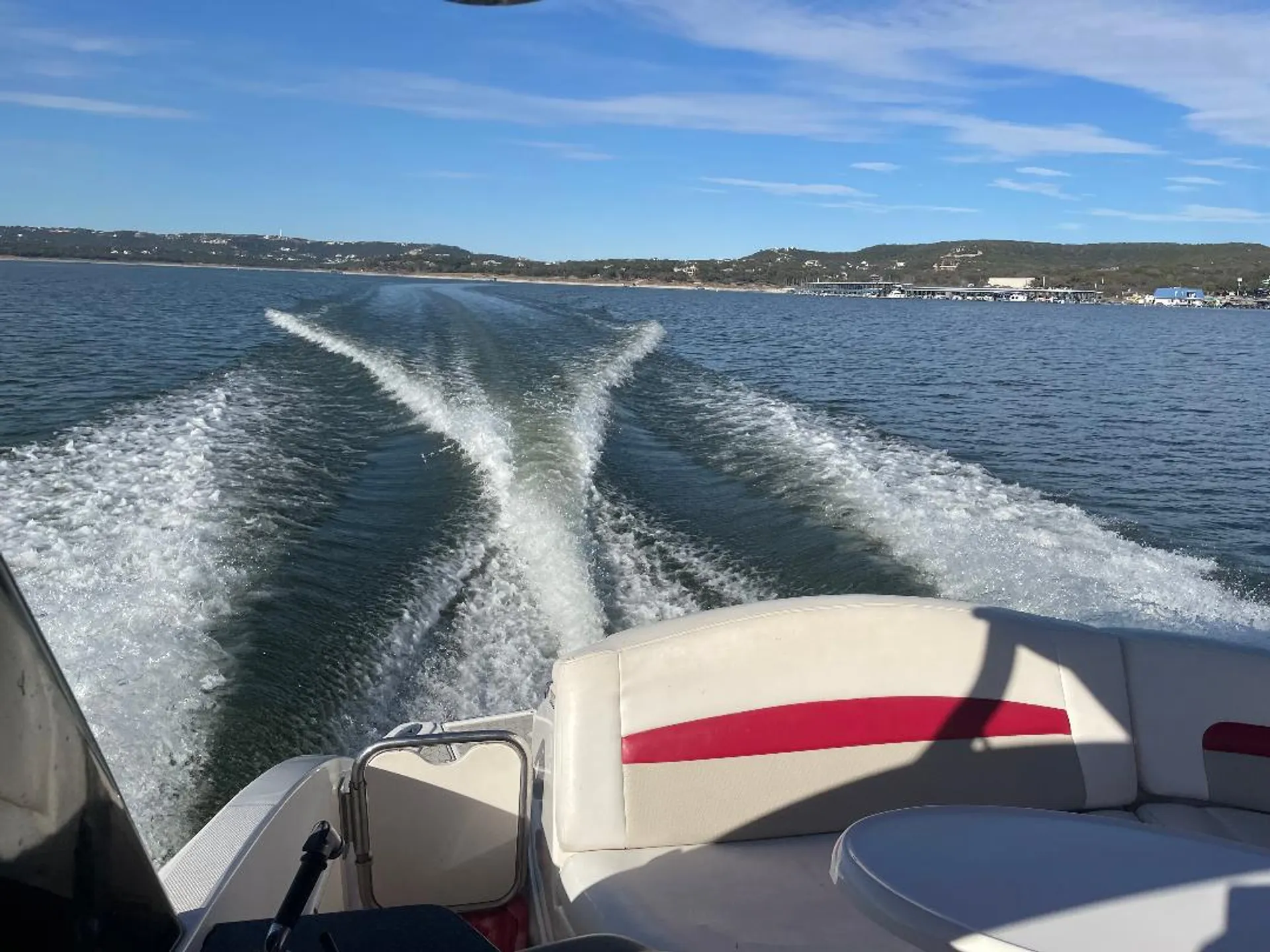 CHAPARRAL BOATS 264 XTREME in Volente, TX — photo 3