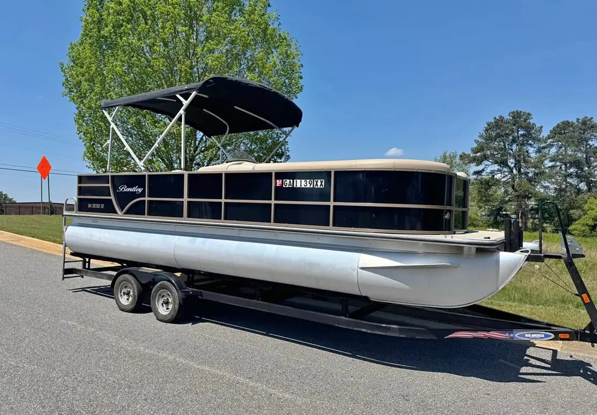 Bentley Pontoons 240 Cruise SE in Buford, GA — photo 2