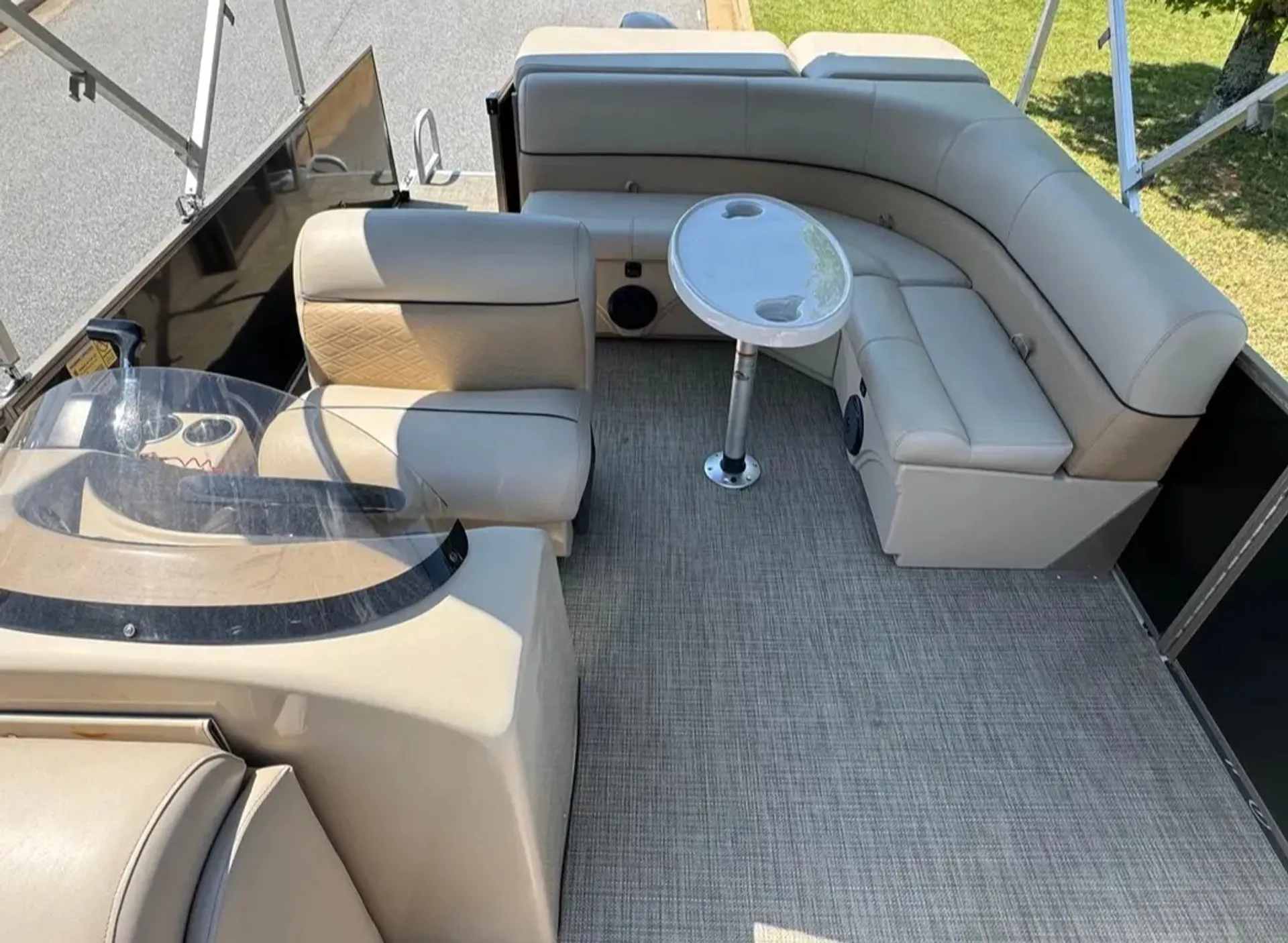 Bentley Pontoons 240 Cruise SE in Buford, GA — photo 3
