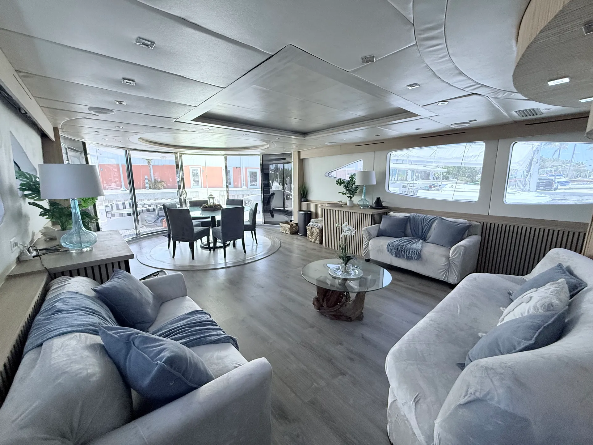 Experience the Ultimate Yacht Charter Aboard MIA – 90’ Luxury Yacht